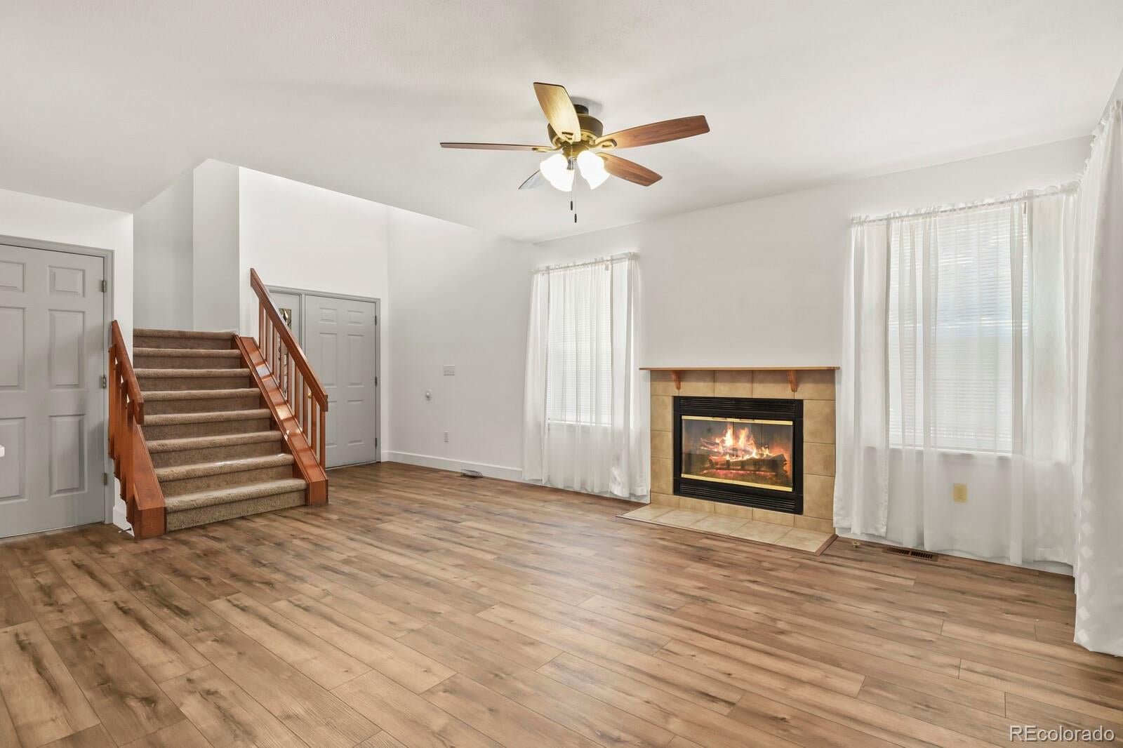 8285 S Gaylord Cir, Centennial, CO 80122 photo