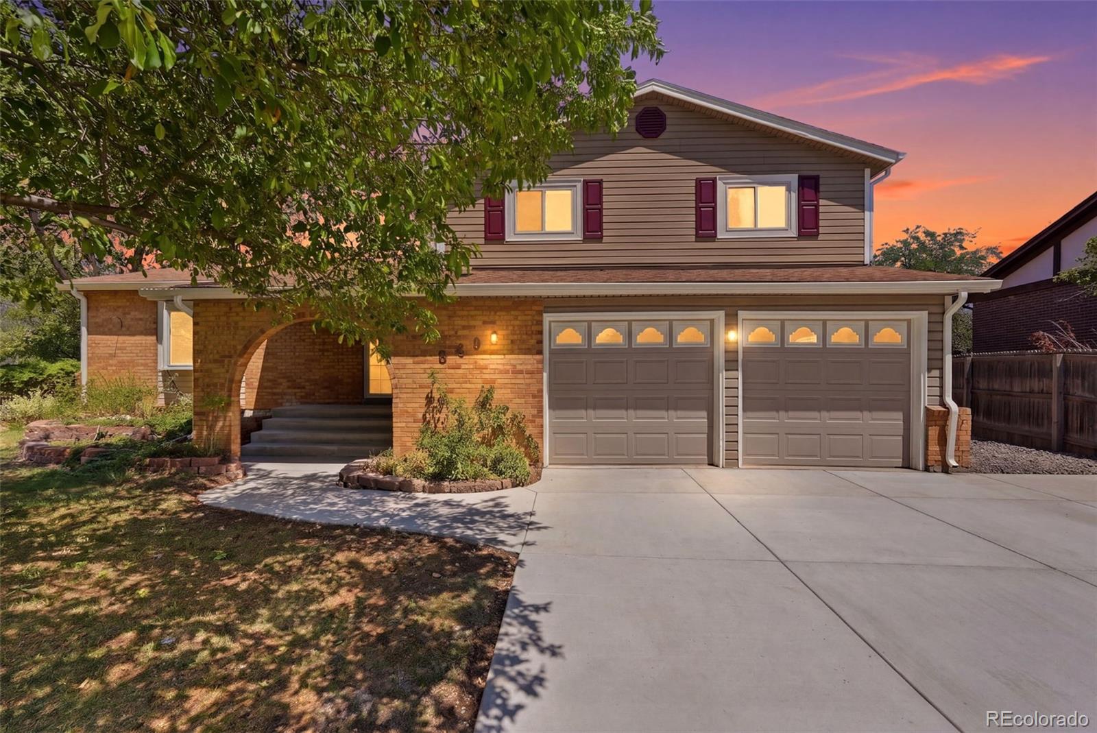 8496 Quay Dr, Arvada, CO 80003