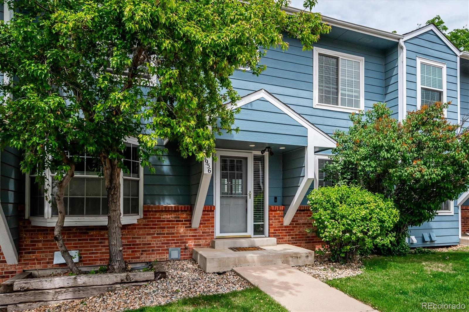 1956 Balsam St, Lakewood, CO 80227