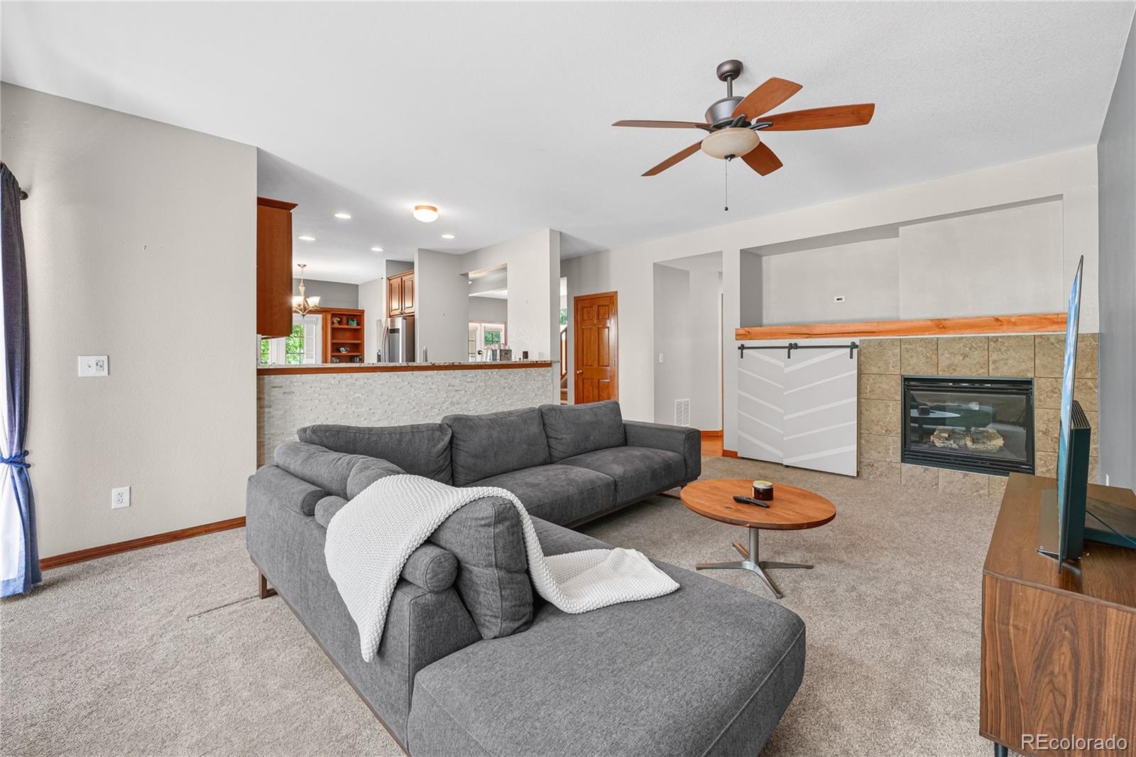 14241 Waterside Ln, Broomfield, CO 80023 photo