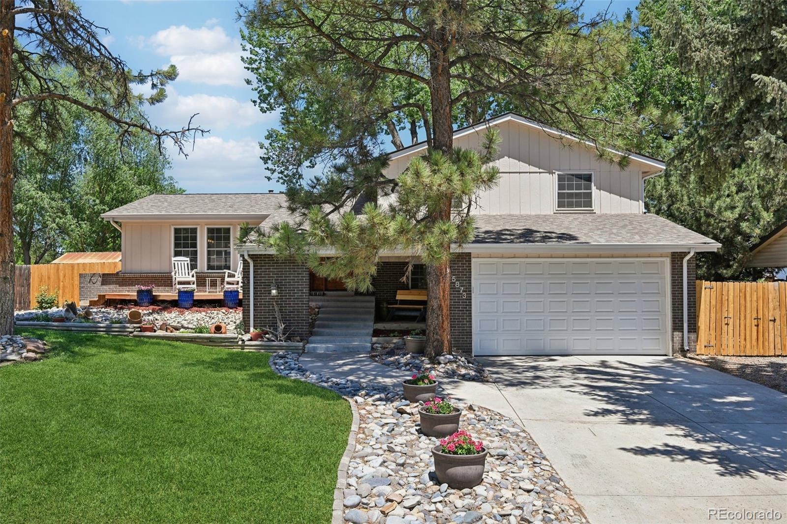 5873 W Maplewood Dr, Littleton, CO 80123 photo