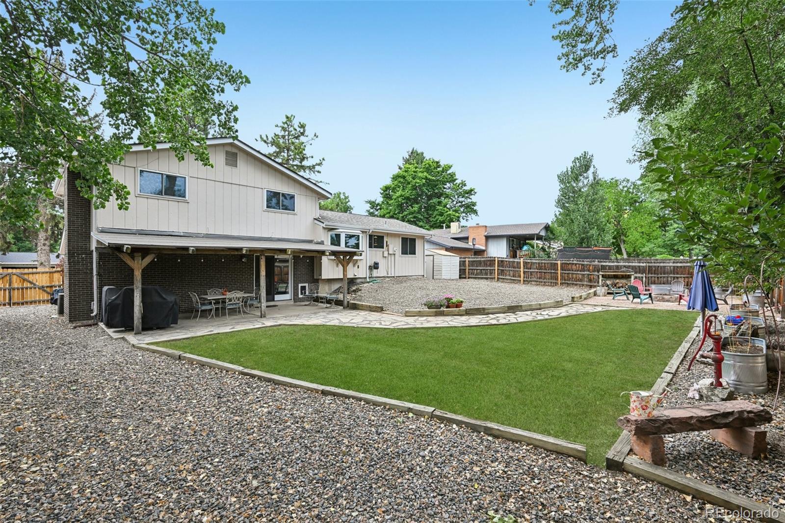 5873 W Maplewood Dr, Littleton, CO 80123 photo