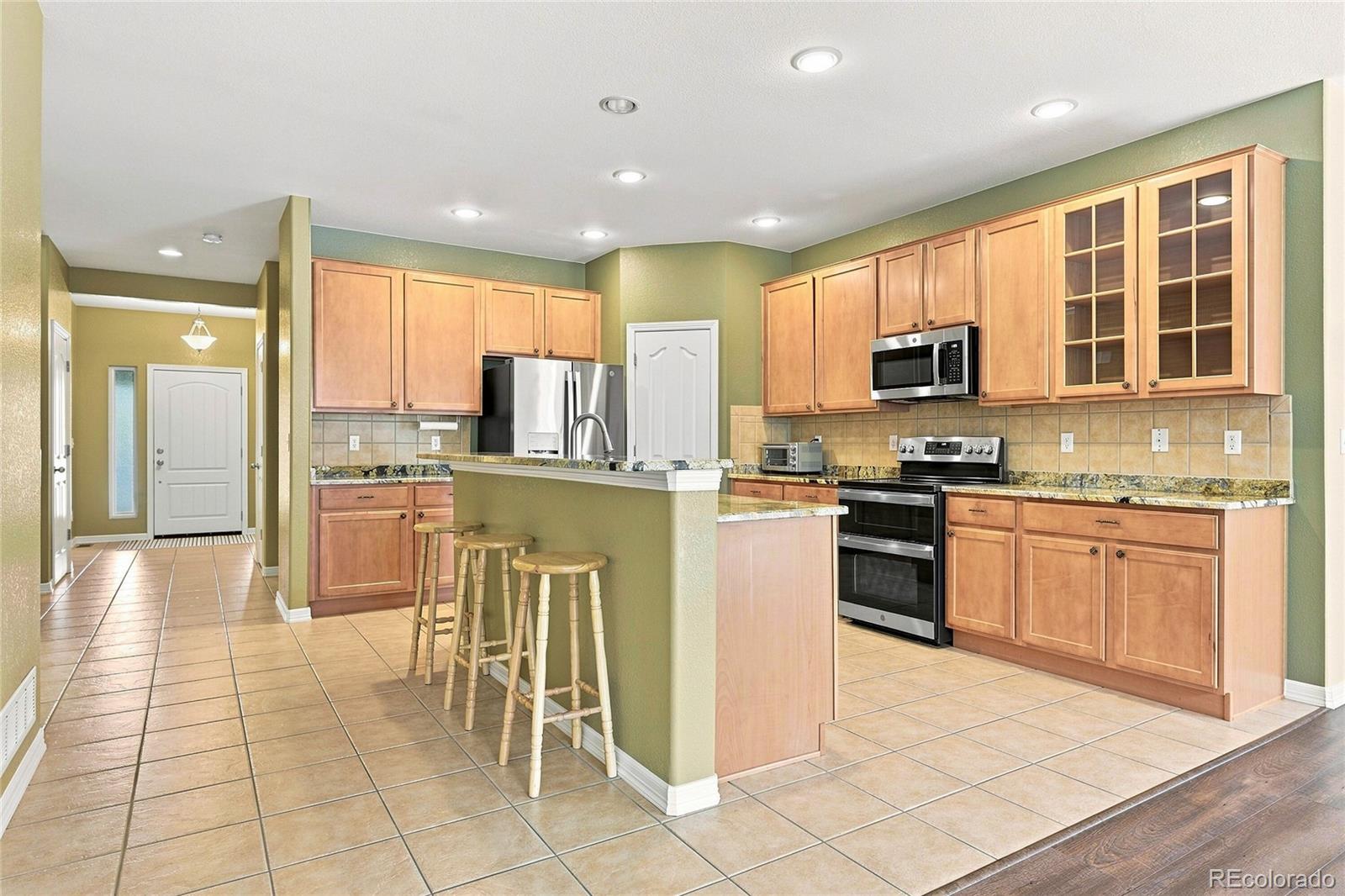 186 N Coolidge Way, Aurora, CO 80018 photo