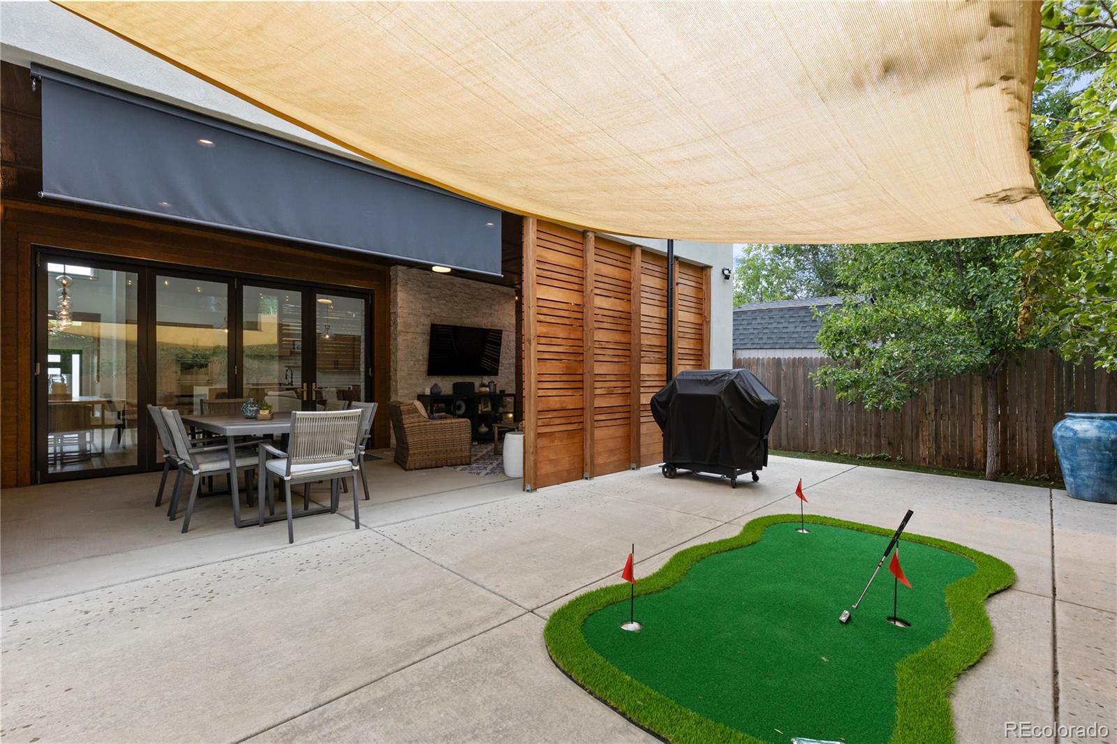 2901 S Bellaire St, Denver, CO 80222 photo