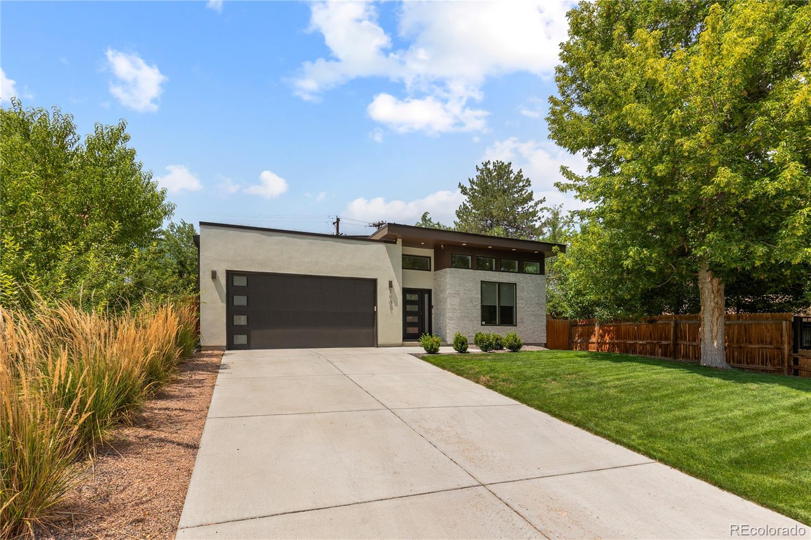2901 S Bellaire St, Denver, CO 80222 photo