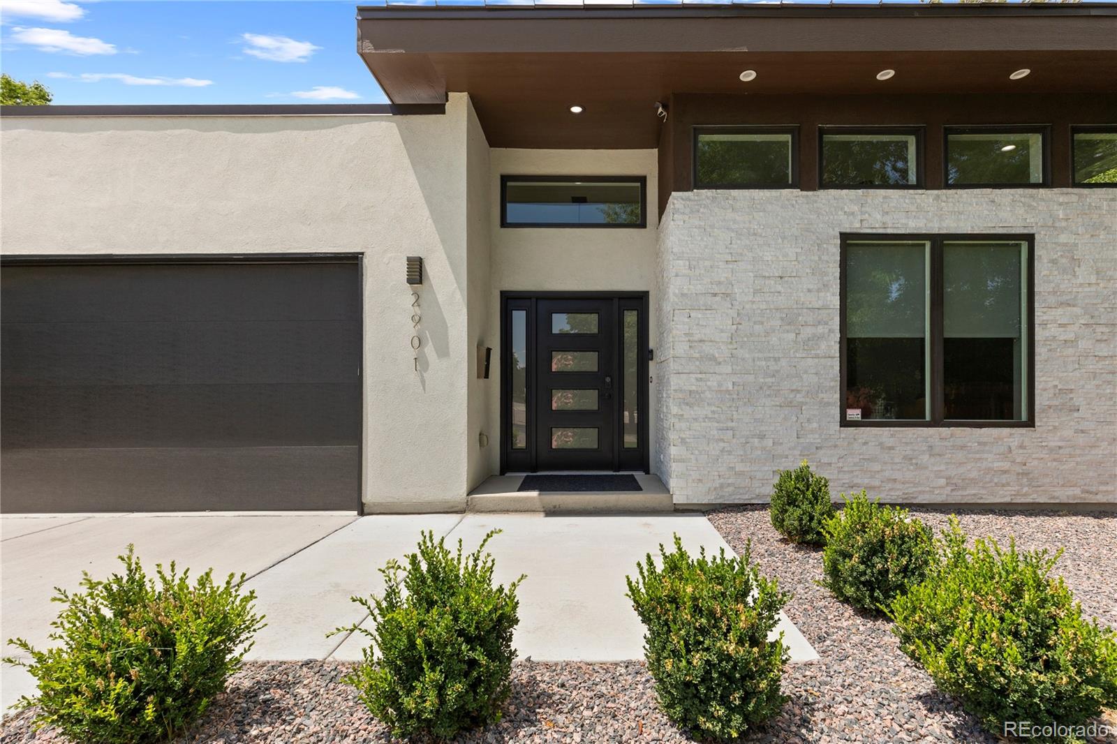 2901 S Bellaire St, Denver, CO 80222 photo