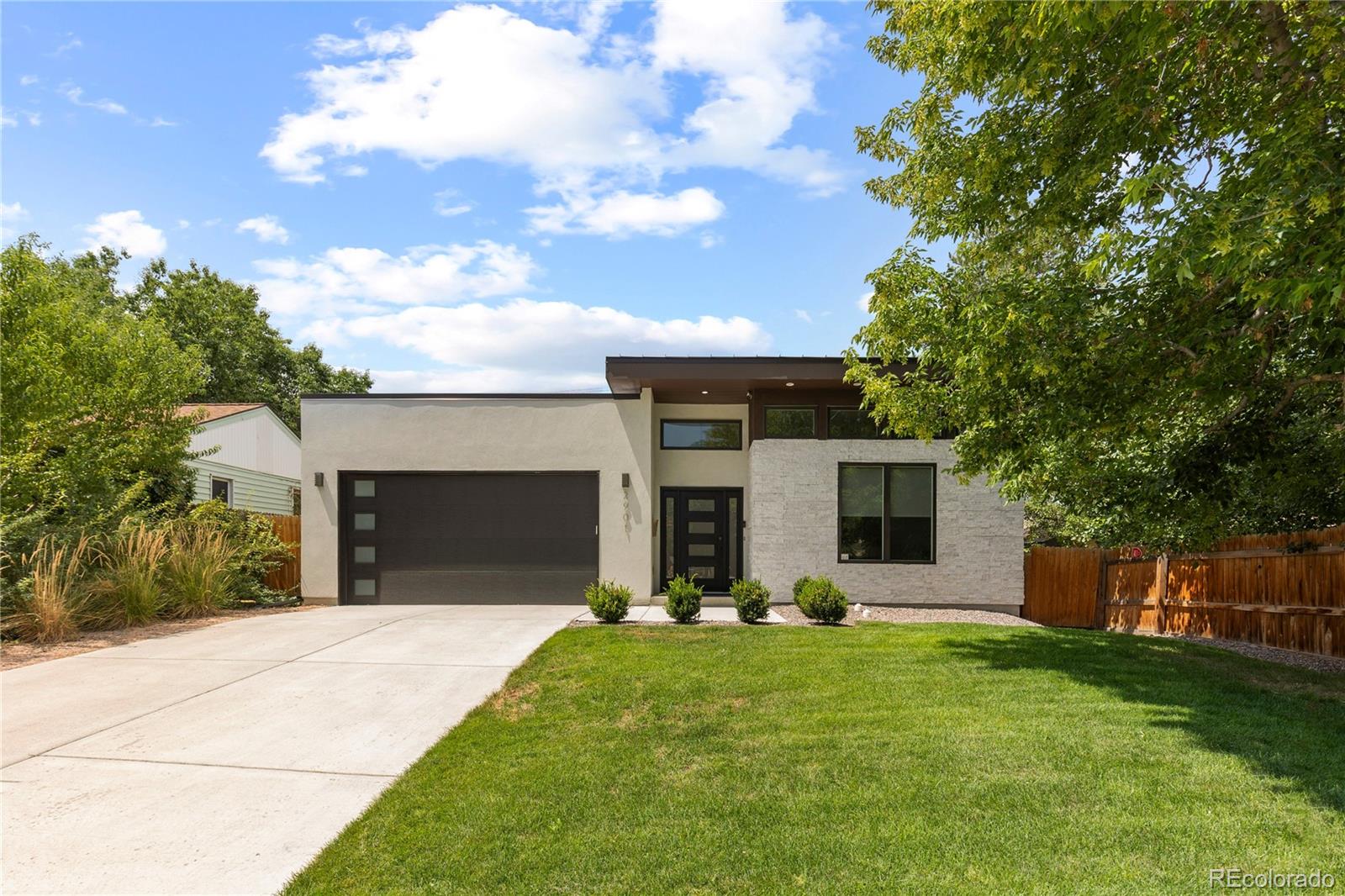 2901 S Bellaire St, Denver, CO 80222 photo