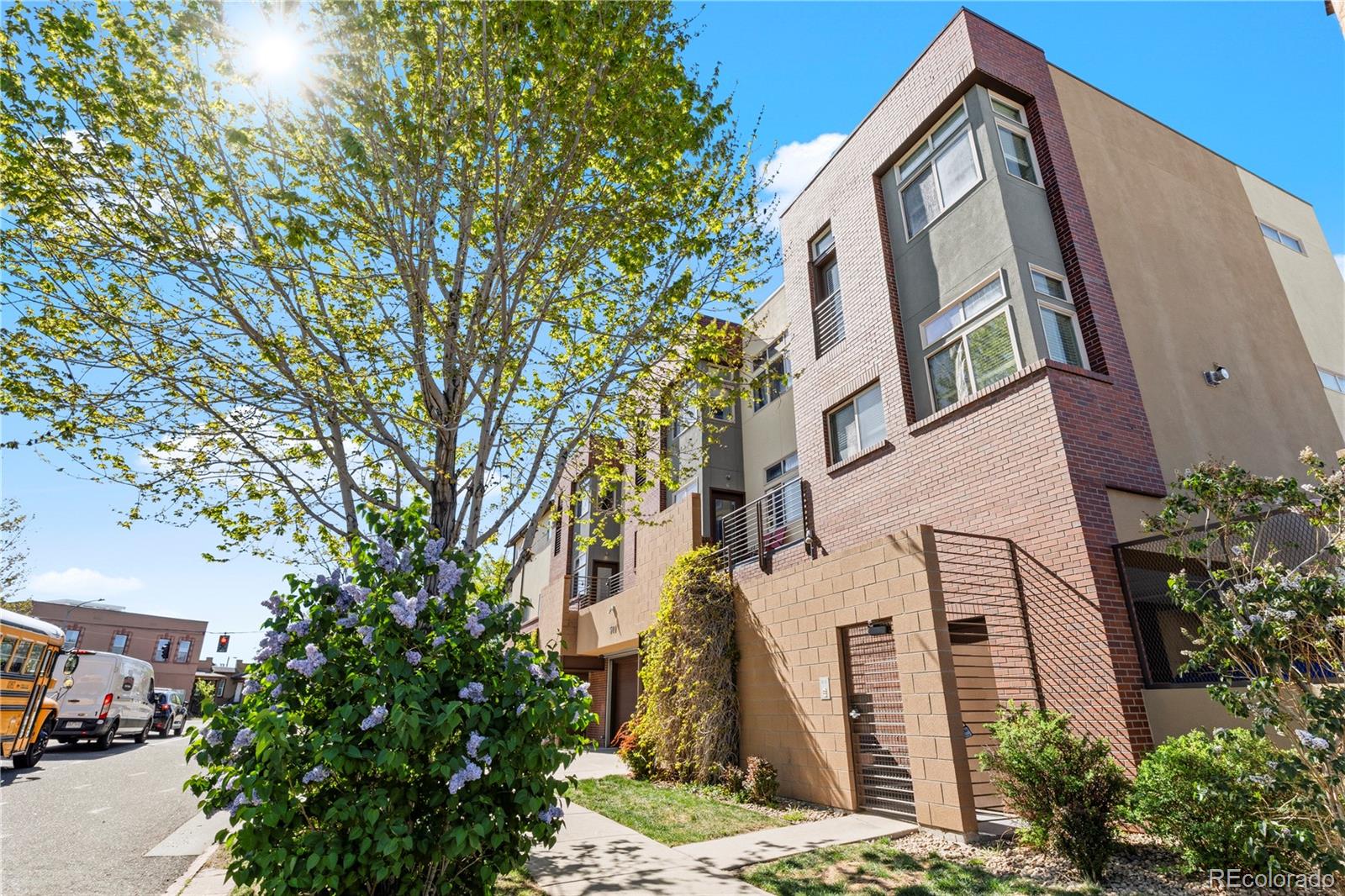 500 30 St #6, Denver, CO 80205 photo