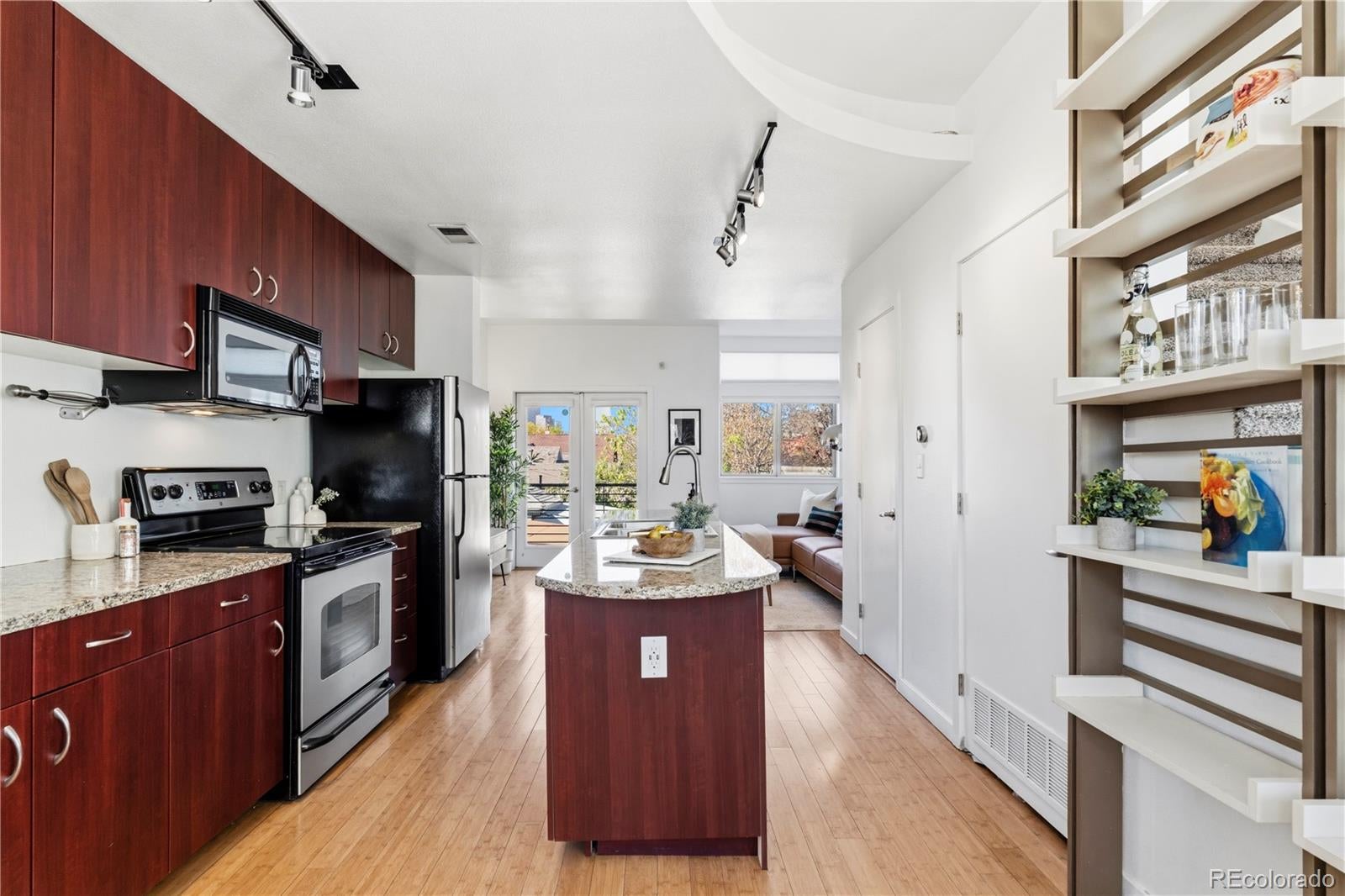 500 30 St #6, Denver, CO 80205 photo