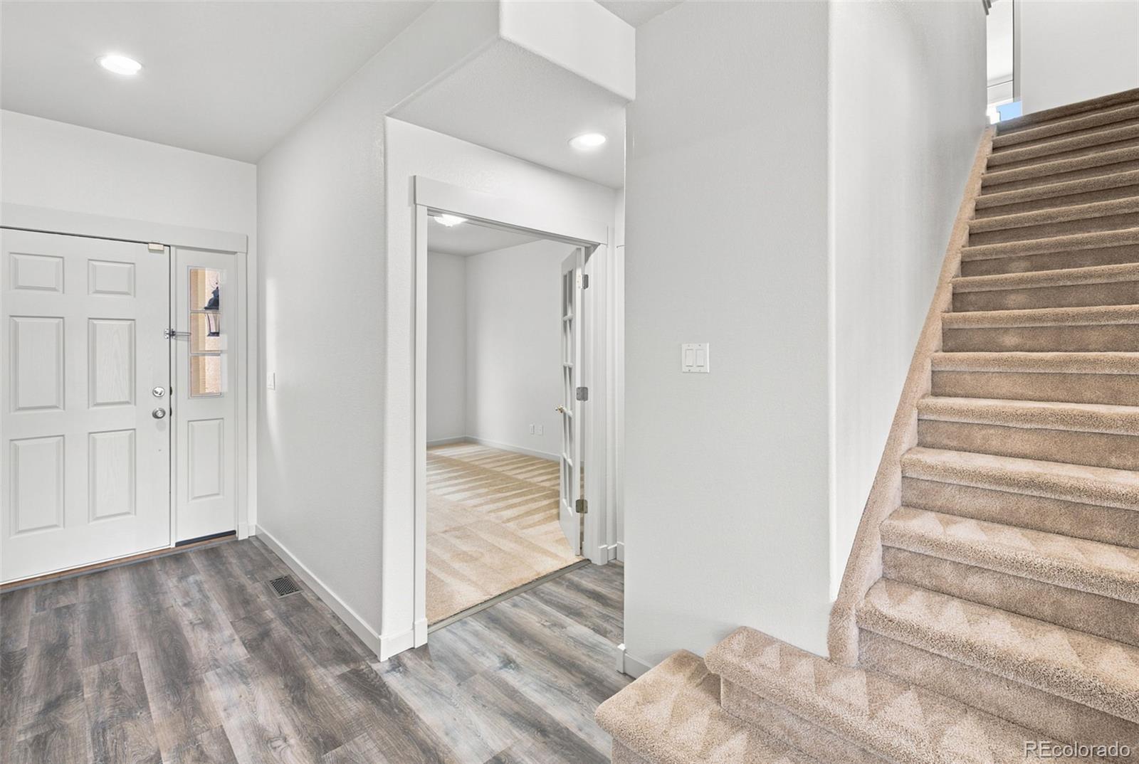 3335 Hollycrest Dr, Colorado Springs, CO 80920 photo