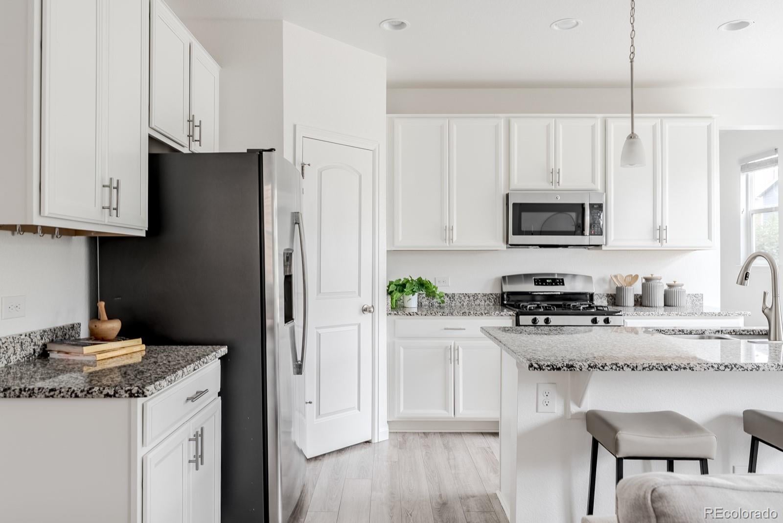 631 W 170 Pl, Broomfield, CO 80023 photo