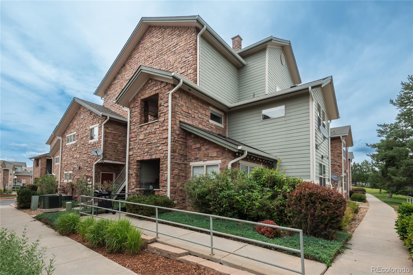 2541 S Bahama Cir #C, Aurora, CO 80013 photo