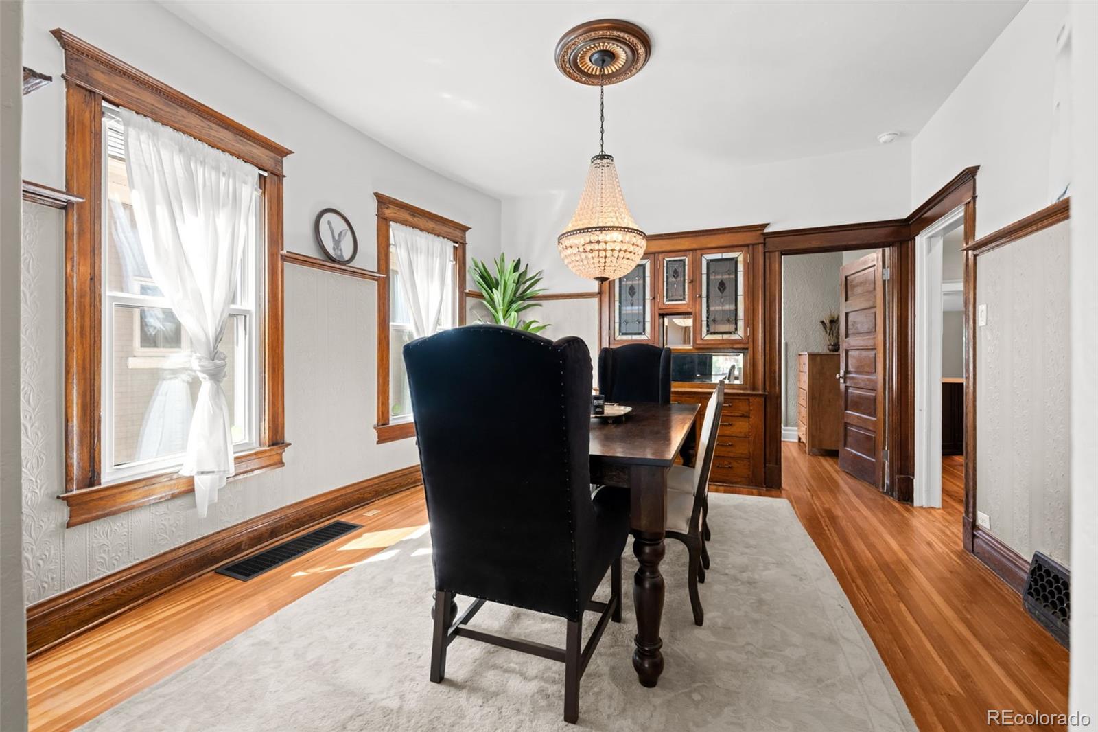 2643 N York St, Denver, CO 80205 photo