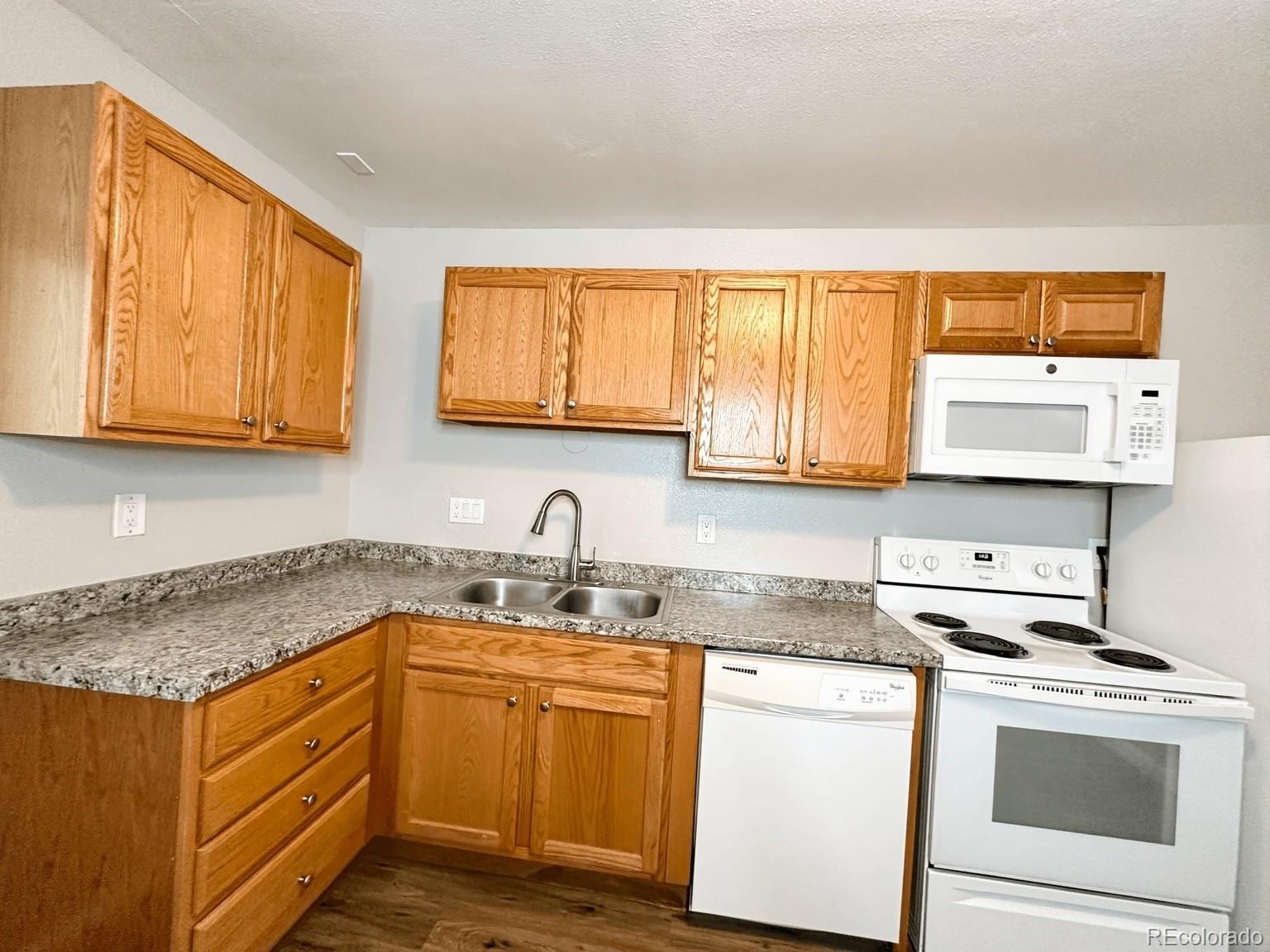 2107 Preuss Rd, Colorado Springs, CO 80910 photo