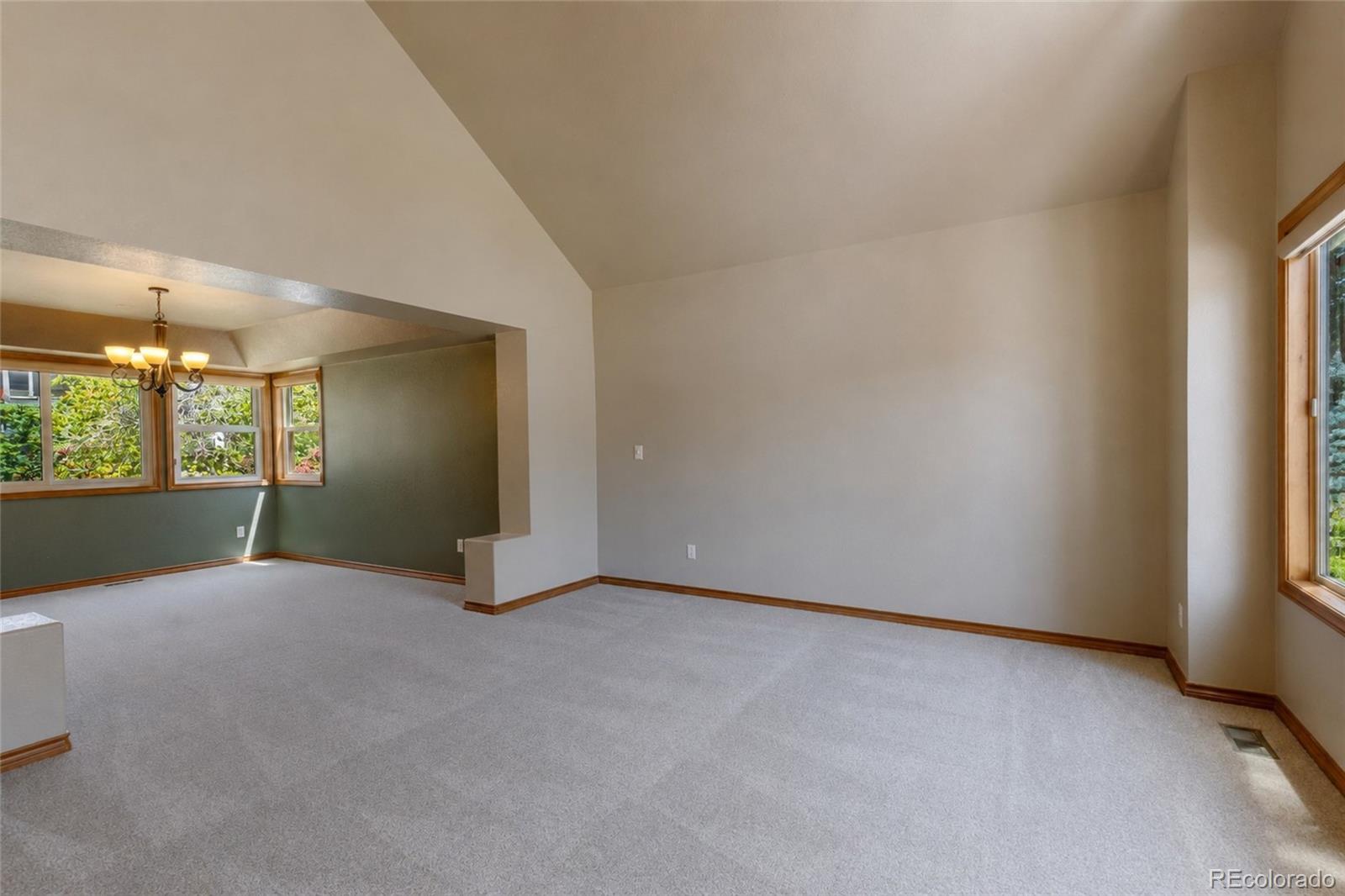 355 Peregrine Cir, Broomfield, CO 80020 photo