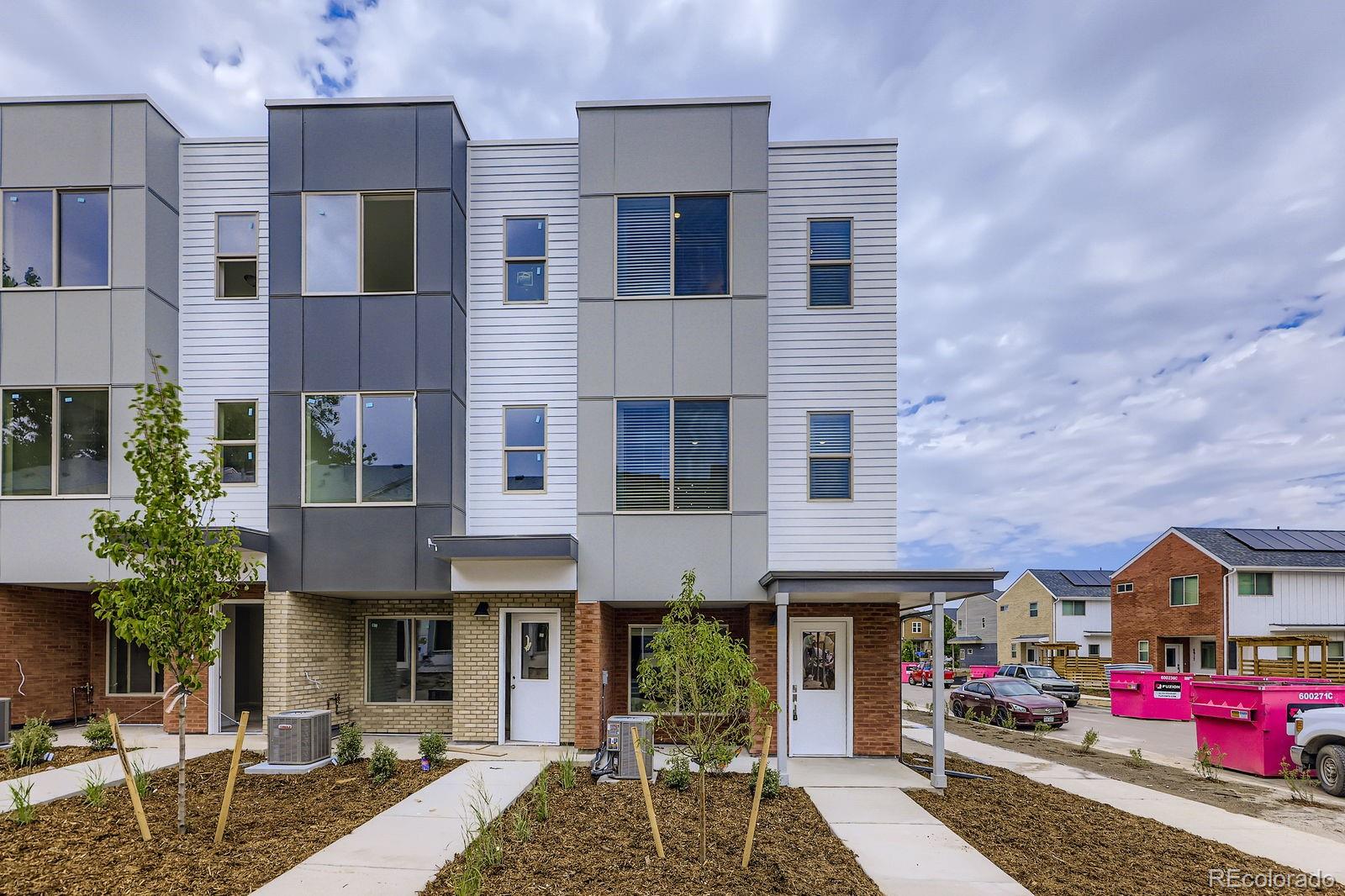 15274 W 68 Pl, Arvada, CO 80007 photo