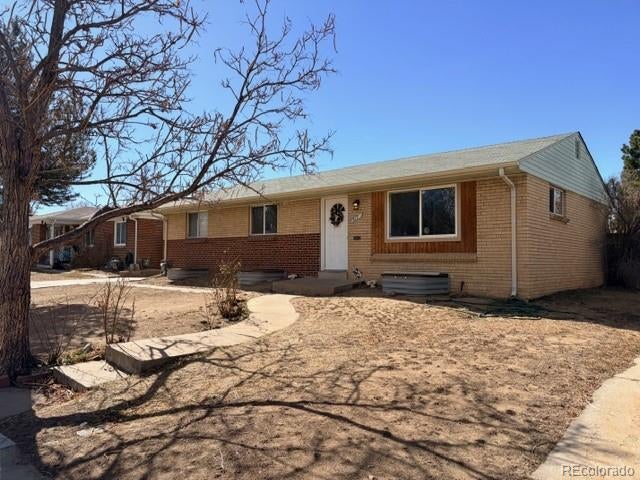 517 Florence St, Aurora, CO 80010 photo