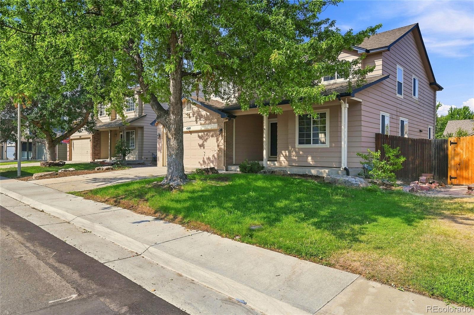 4249 Killarney St, Aurora, CO 80013