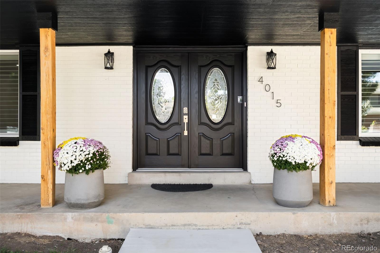 4015 S Olive St, Denver, CO 80237 photo