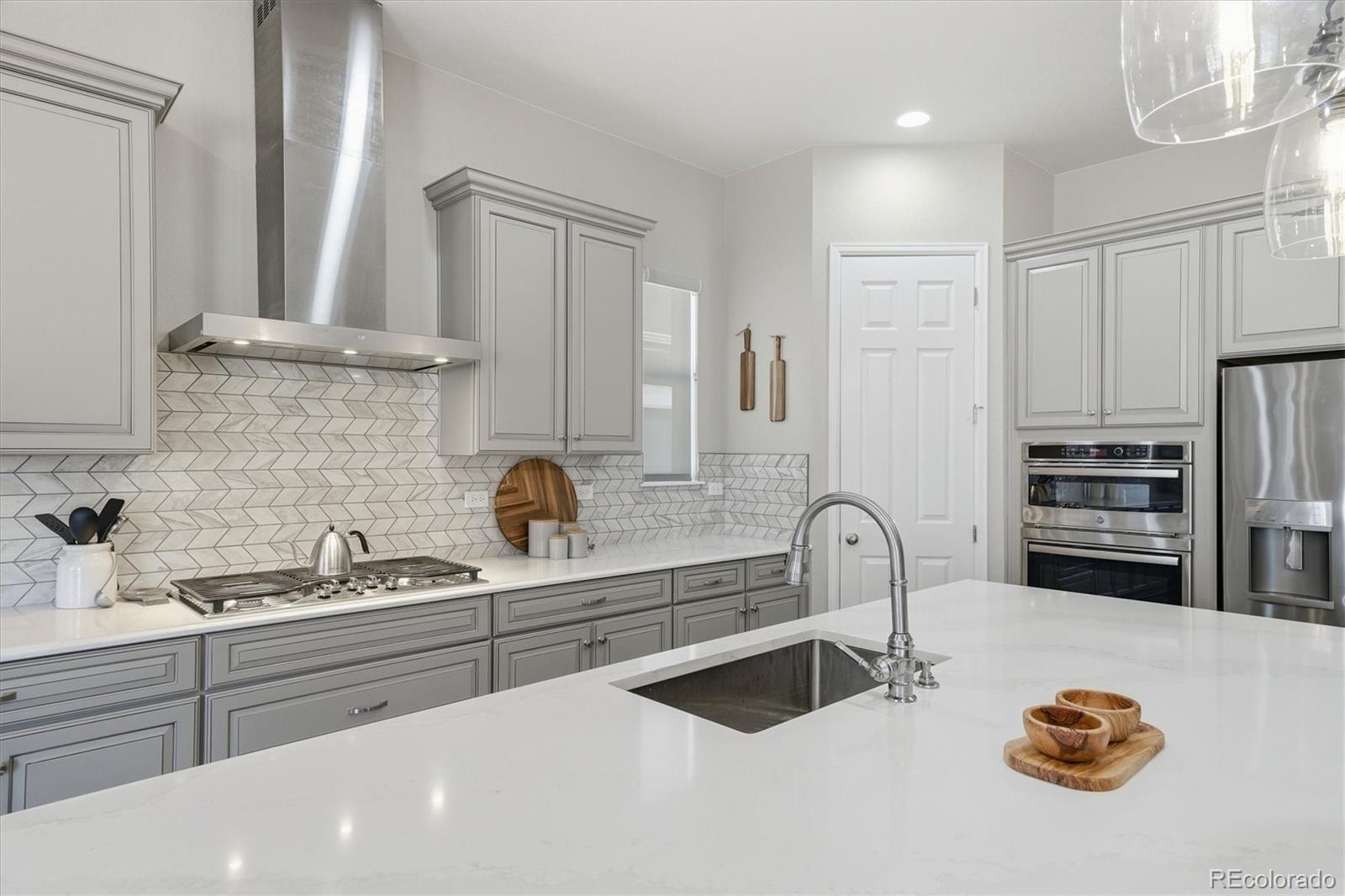 9035 Basalt Ln, Littleton, CO 80125 photo