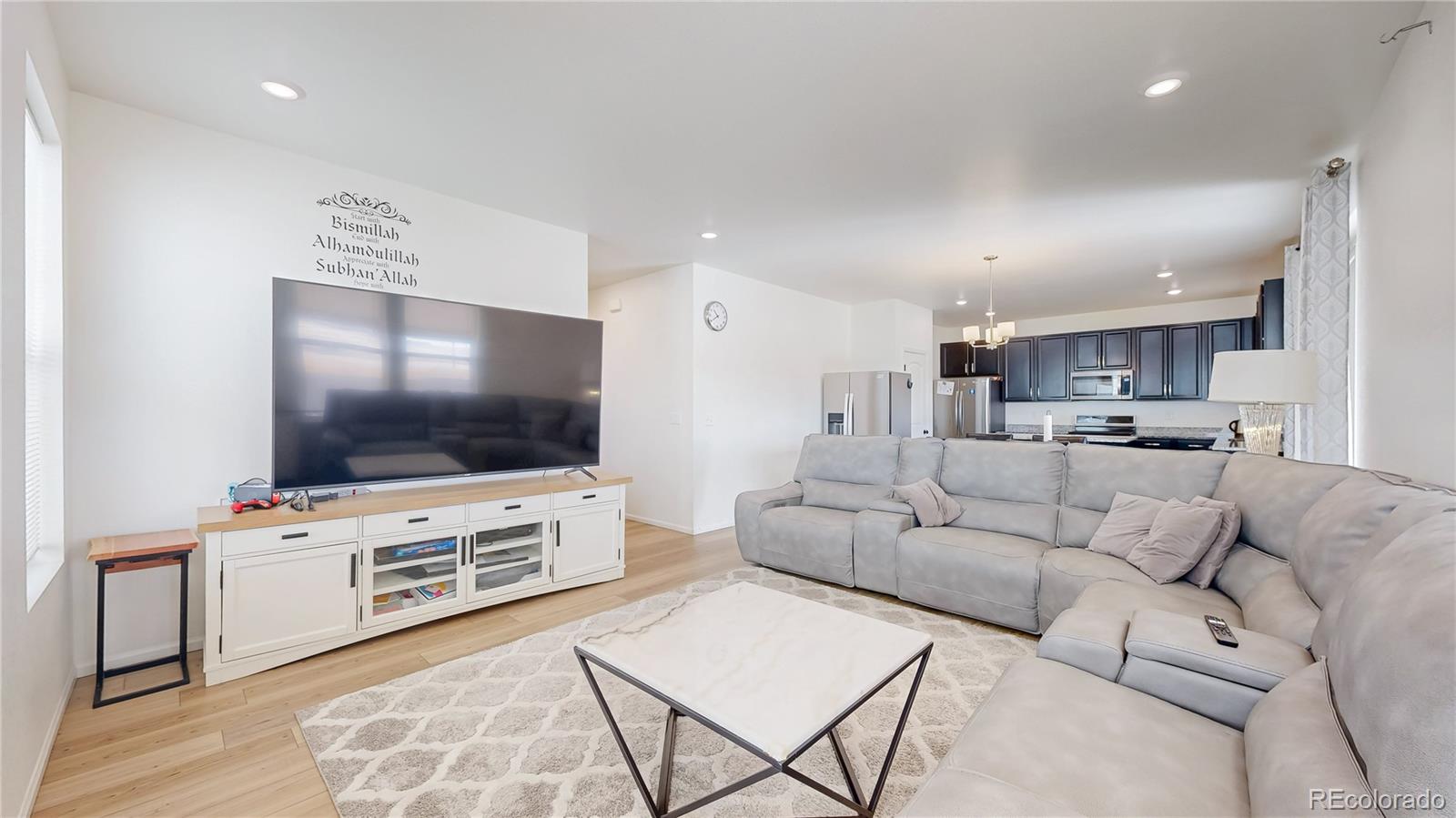 27584 E 6 Dr, Aurora, CO 80018 photo