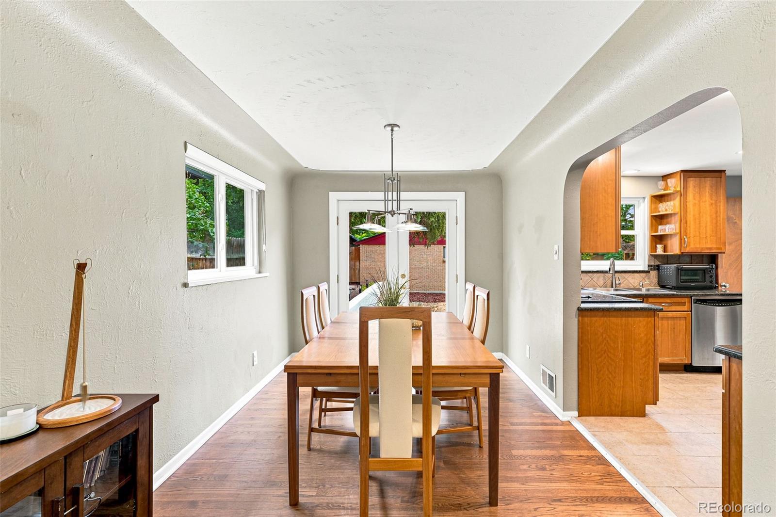 632 Ogden St, Denver, CO 80218 photo