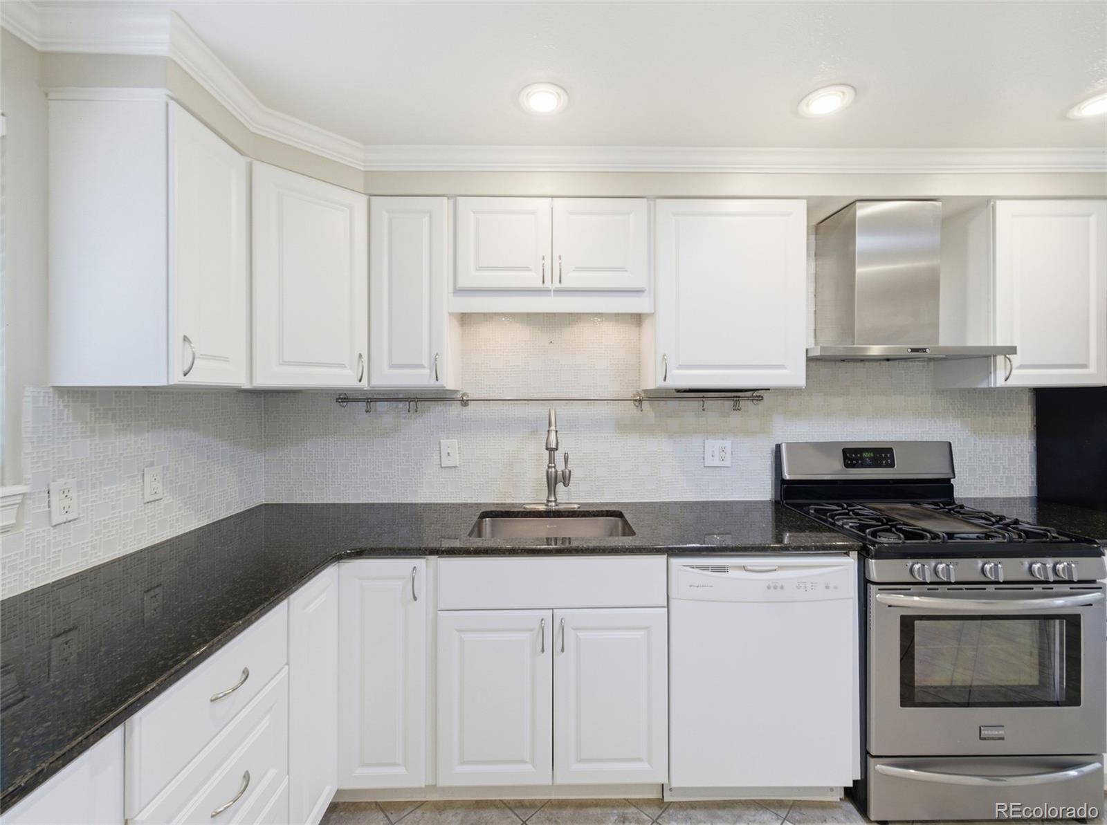 6651 E Ithaca Pl, Denver, CO 80237 photo