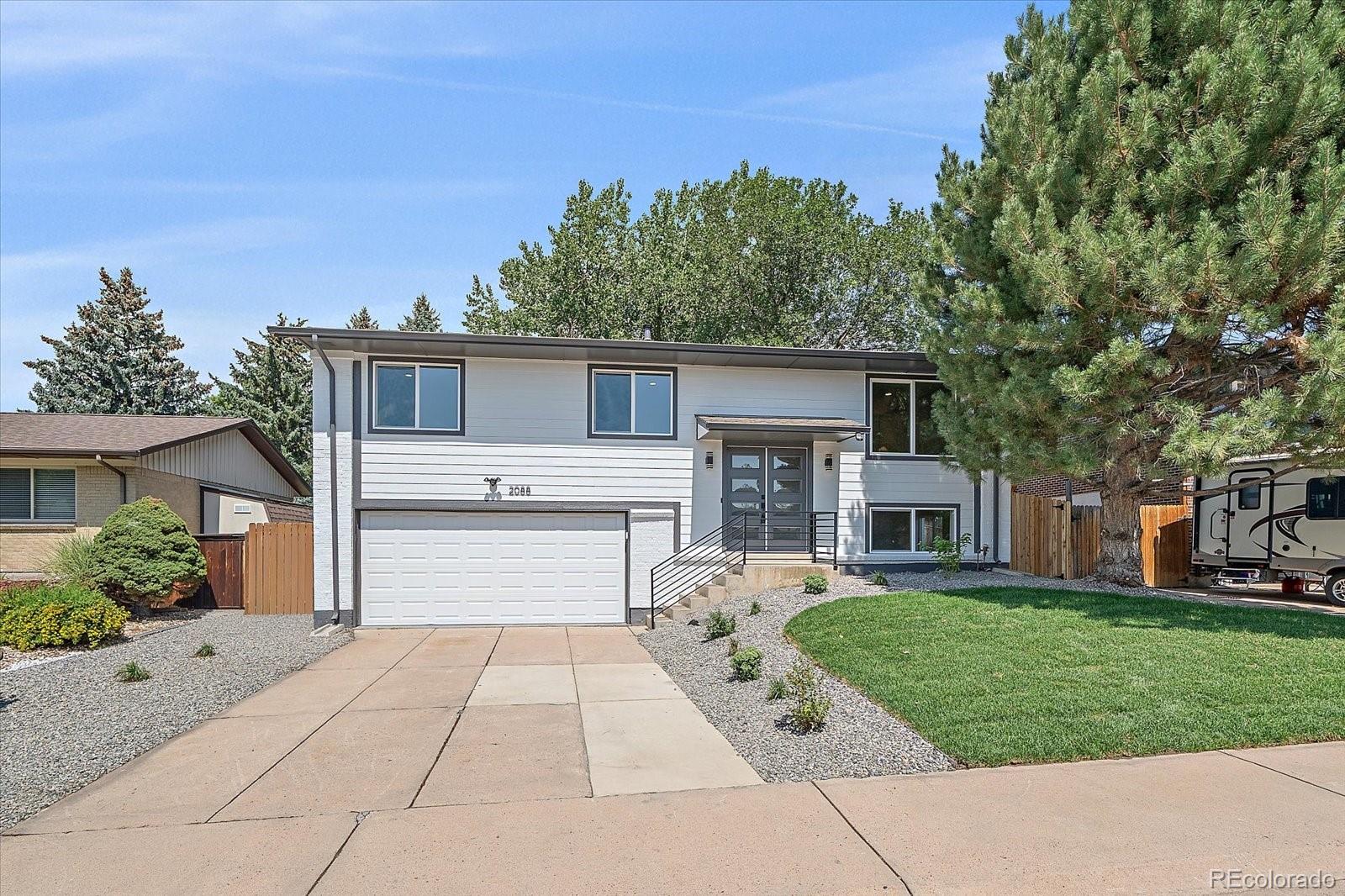 2088 S Coors Cir, Lakewood, CO 80228 photo