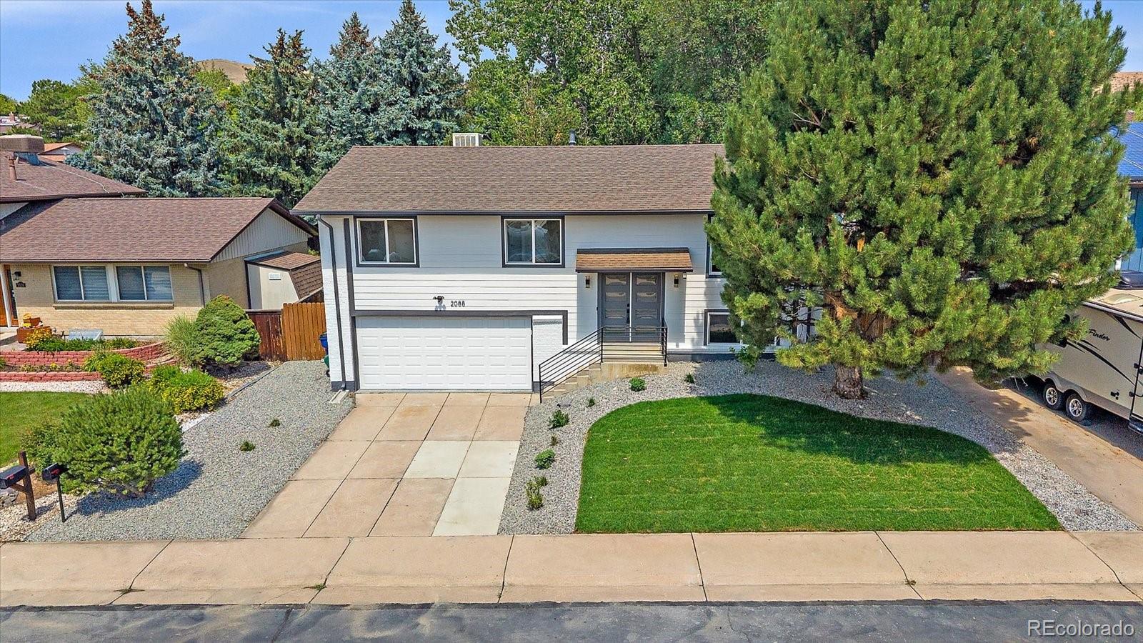 2088 S Coors Cir, Lakewood, CO 80228 photo