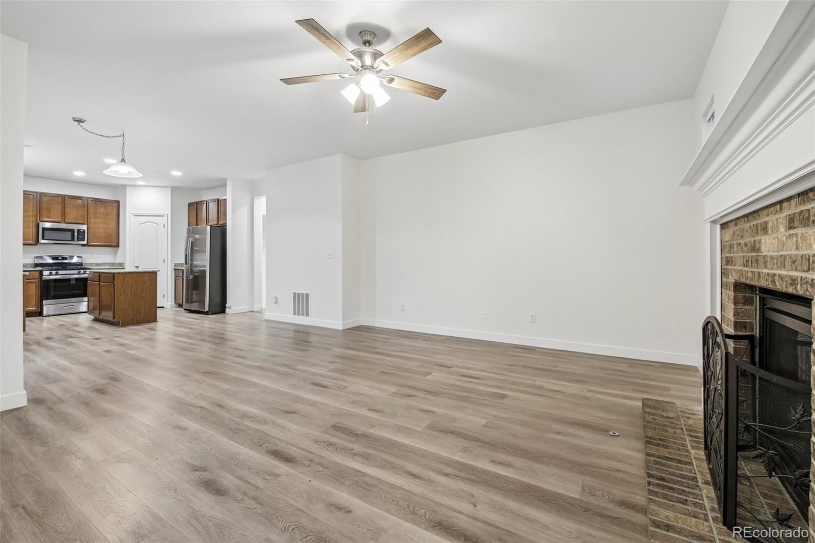 16365 E 99 Ave, Commerce City, CO 80022 photo