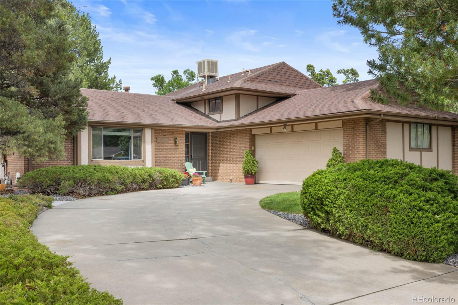 1055 E 16 Ave, Broomfield, CO 80020 photo