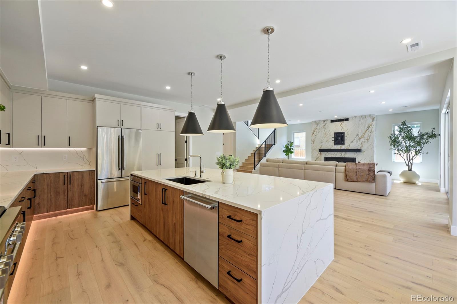 2225 S Dexter St, Denver, CO 80222 photo