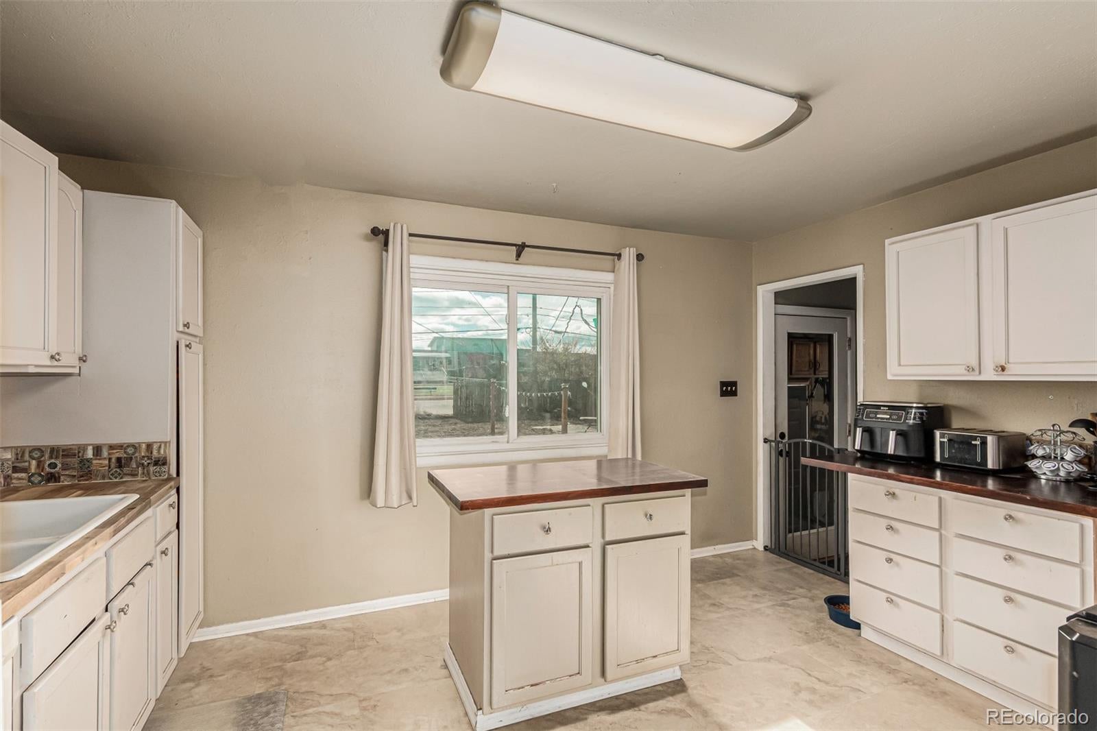 342 Mount View Ln, Fountain, CO 80817 photo