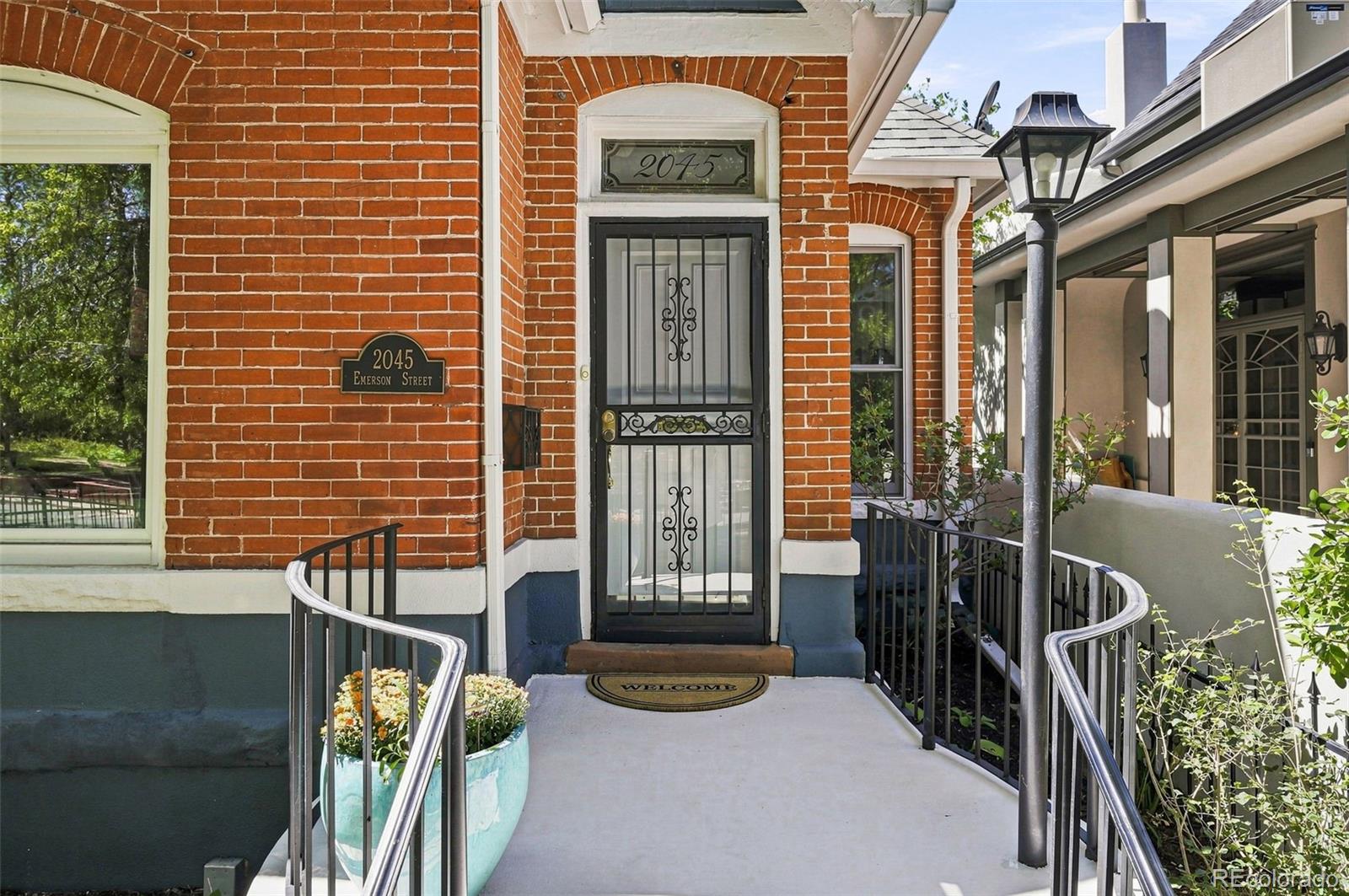 2045 N Emerson St, Denver, CO 80205 photo