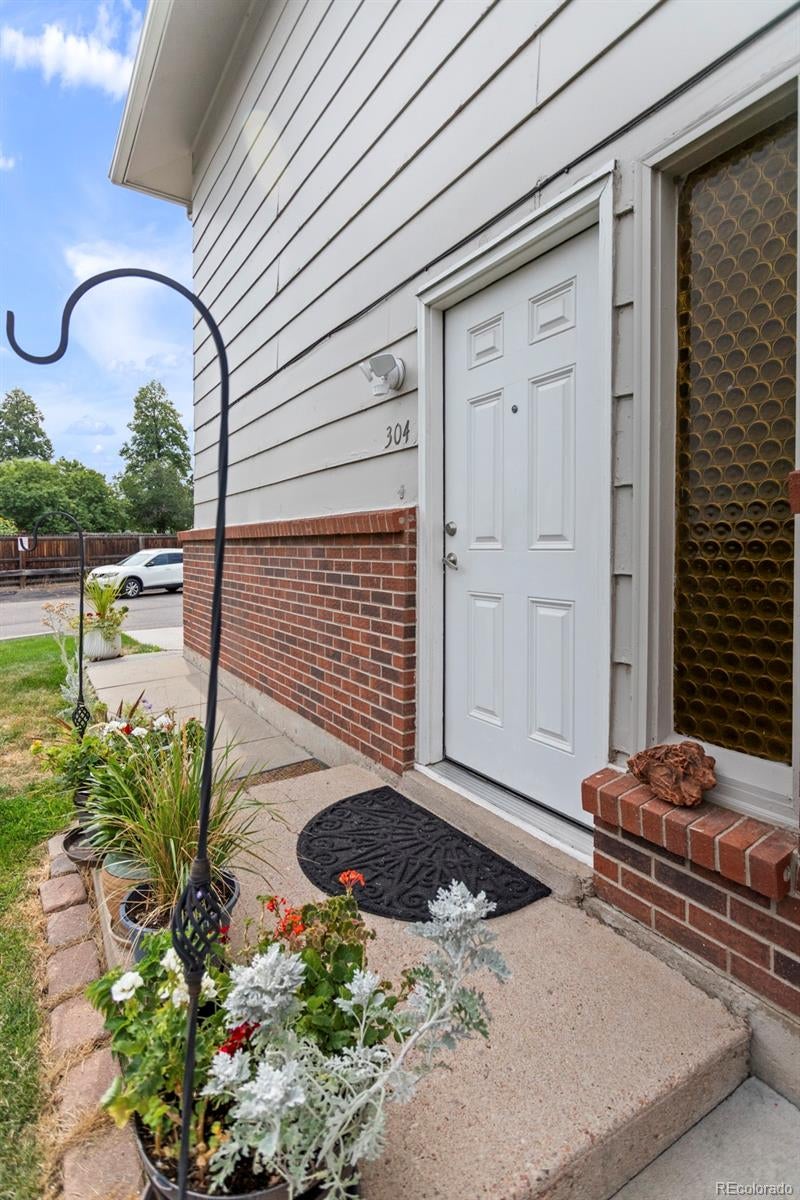 7309 Hampden Ave, Denver, CO 80227