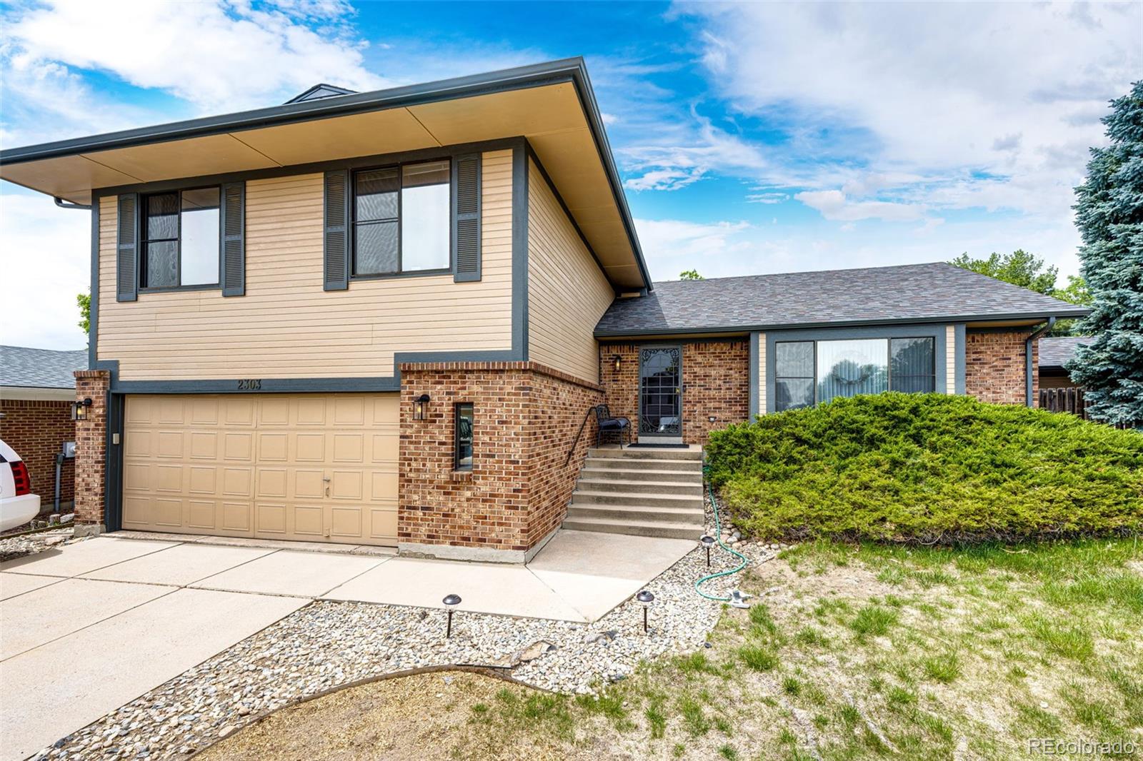2303 Eldridge Ct, Lakewood, CO 80228