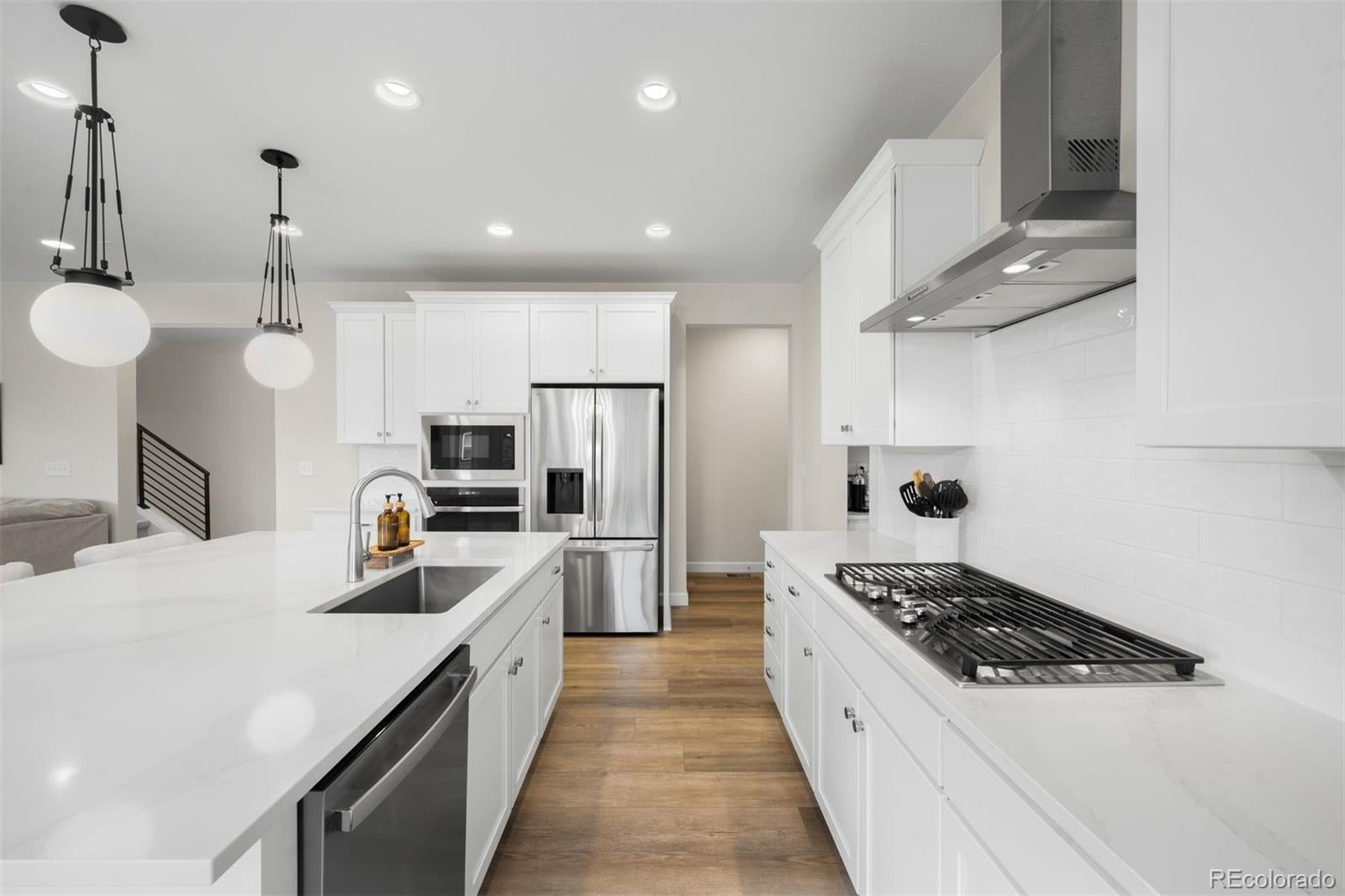 8927 Swan River St, Littleton, CO 80125 photo