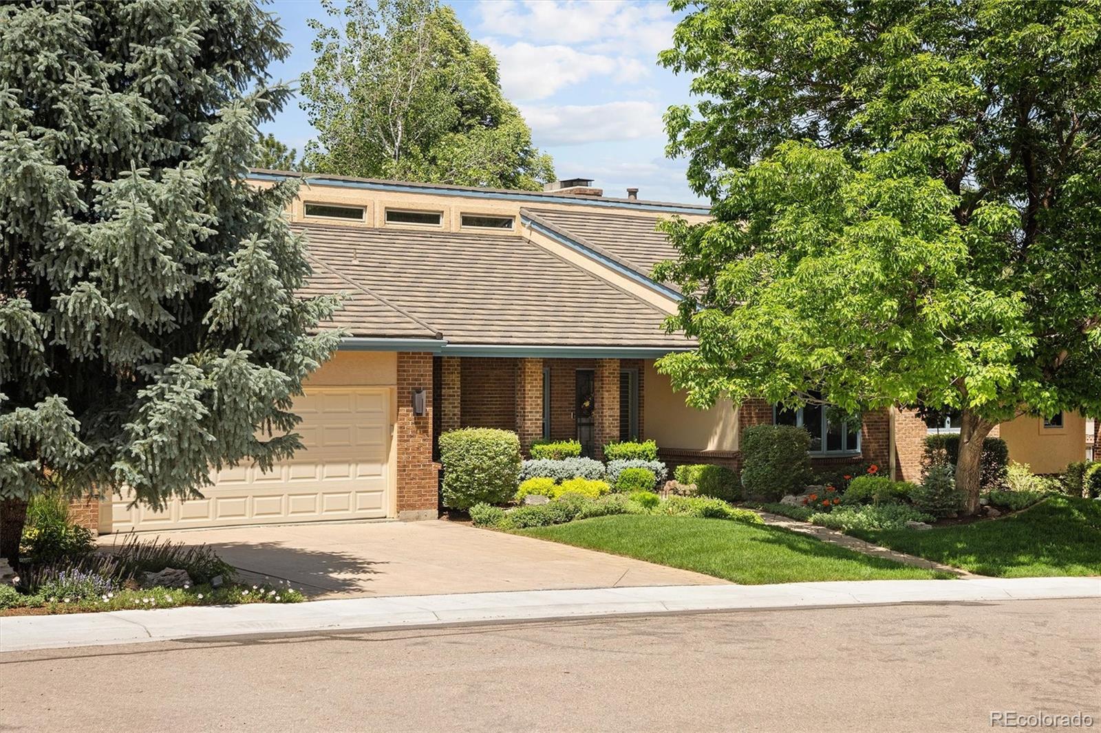 9561 Lake Cir, Greenwood Village, CO 80111
