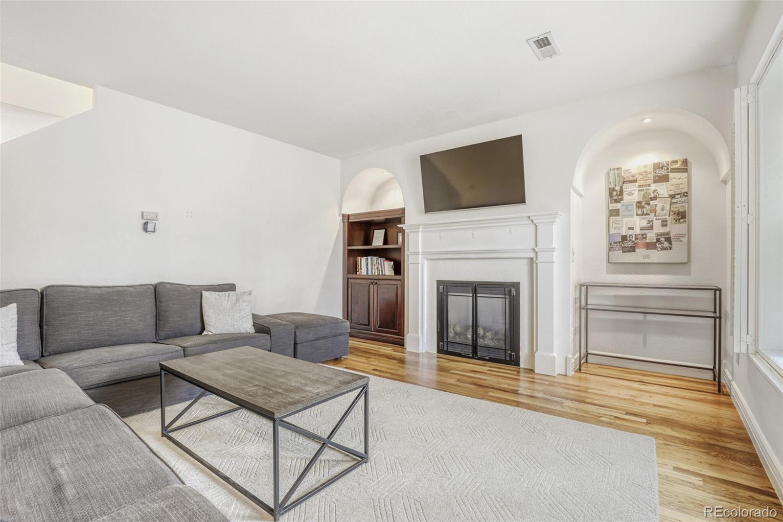 3708 Dexter Ct, Denver, CO 80207 photo