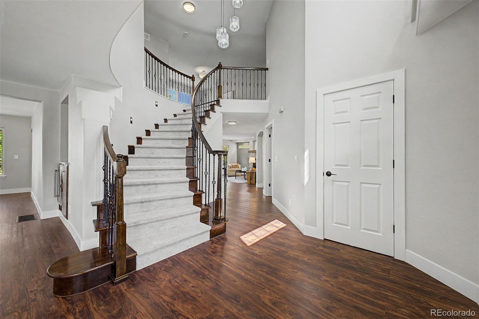 9125 Ironwood Way, Highlands Ranch, CO 80129 photo