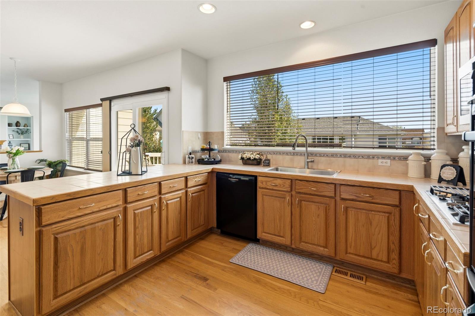 18092 E Dorado Dr, Centennial, CO 80015 photo