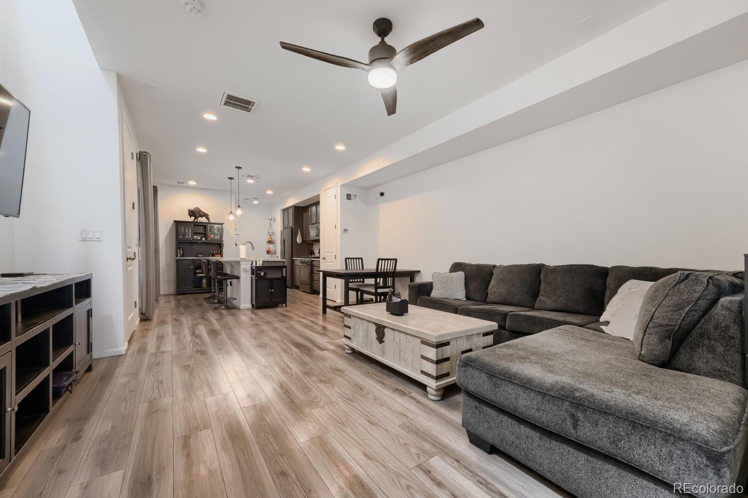 619 S Richfield St, Aurora, CO 80017 photo