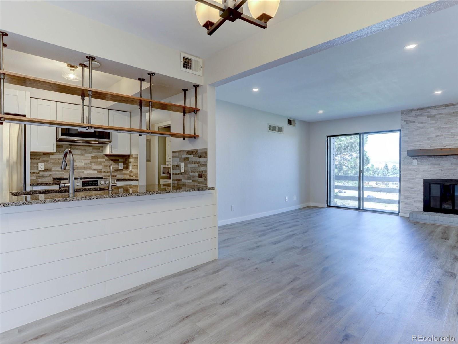 579 Wright St, Lakewood, CO 80228