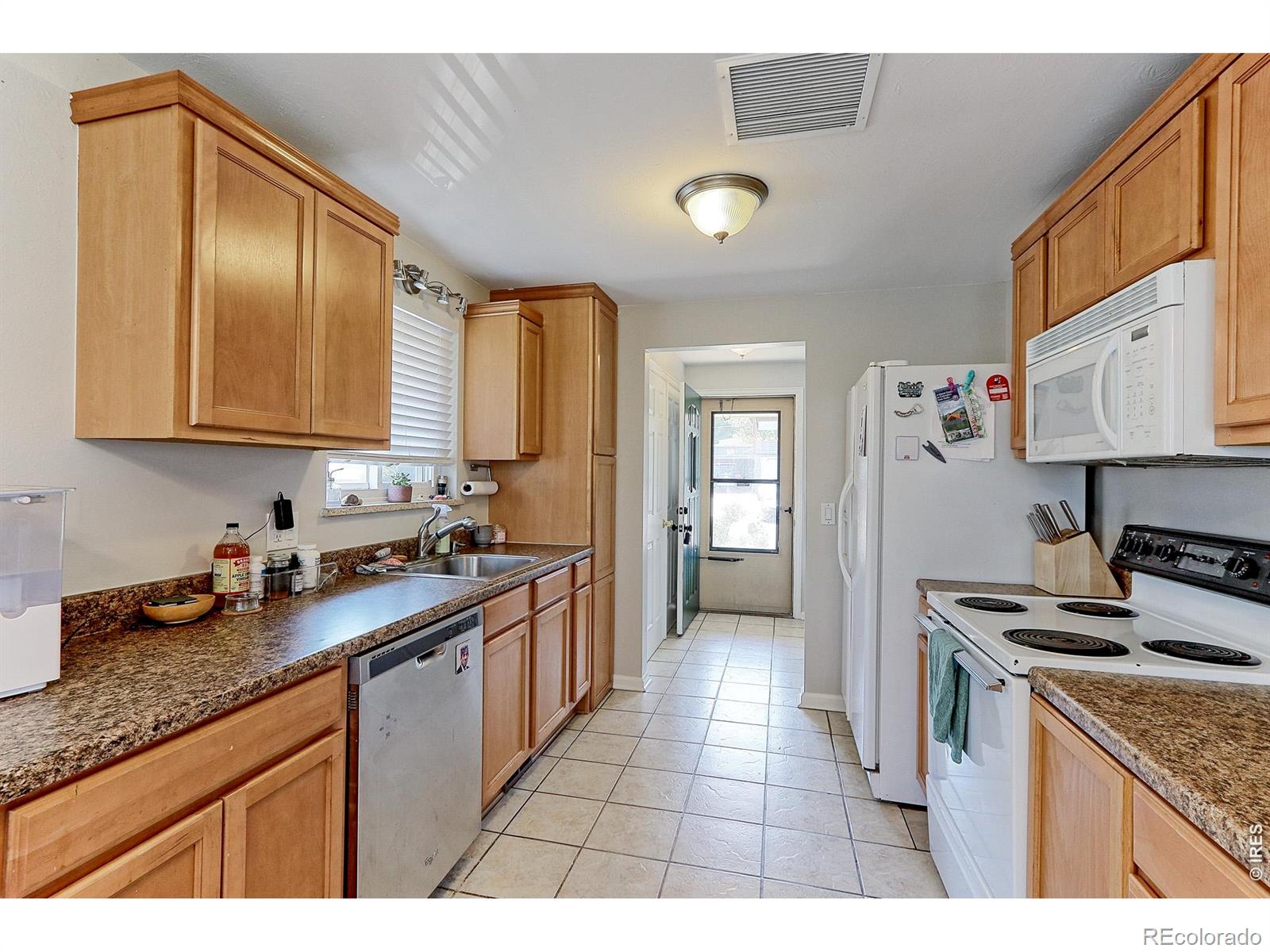 7136 Otis St, Arvada, CO 80003 photo
