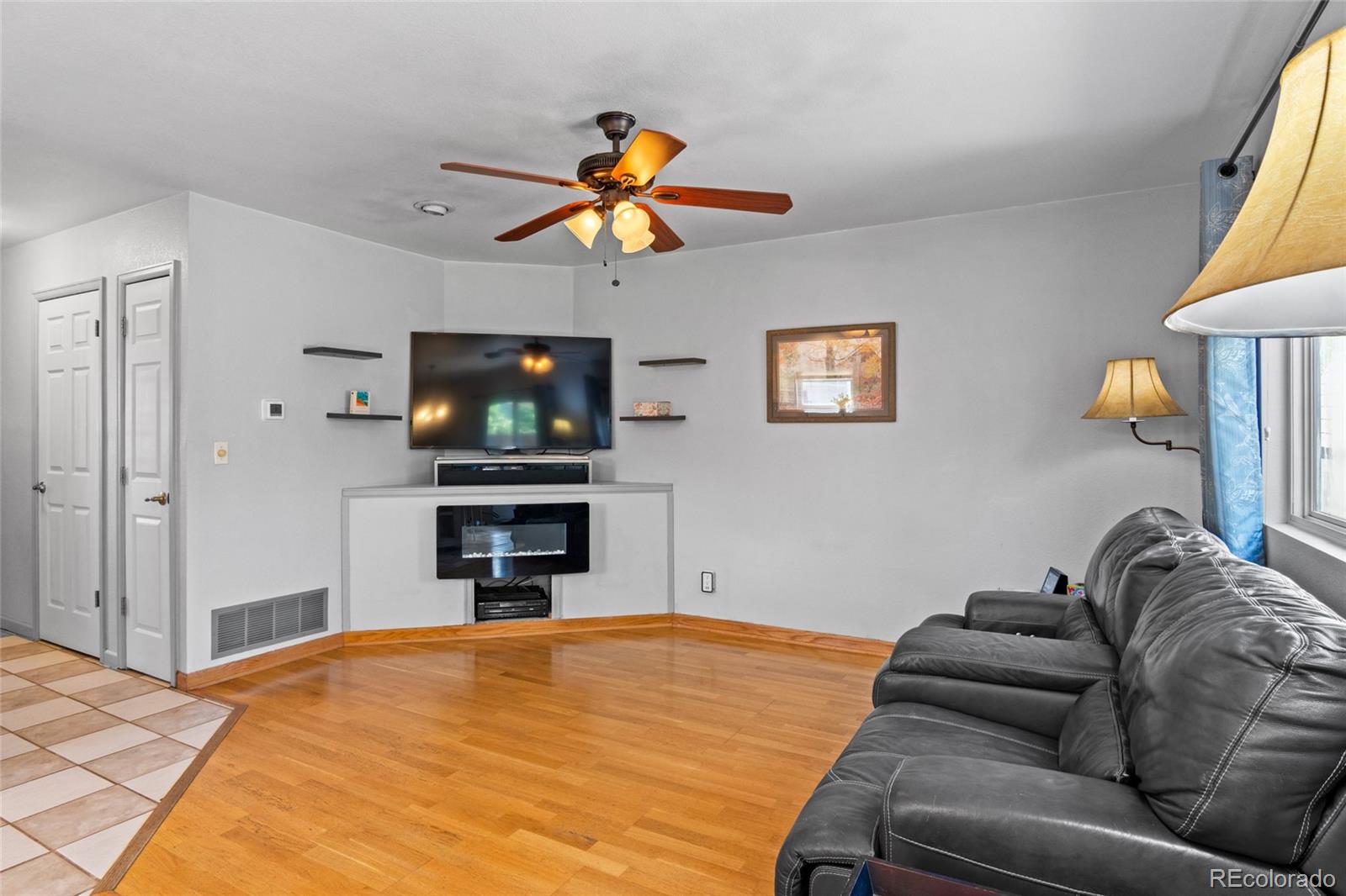 2339 W Hillside Ave, Englewood, CO 80110 photo