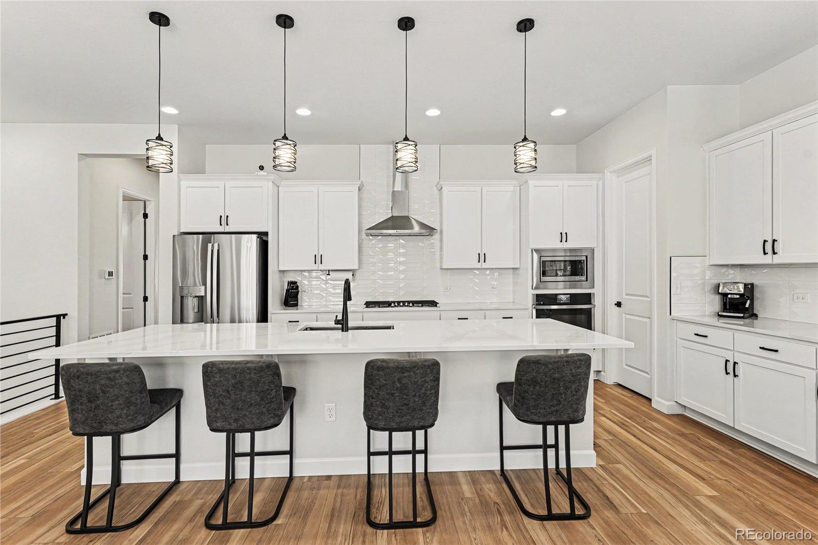4044 Haleyville Ct, Aurora, CO 80019 photo