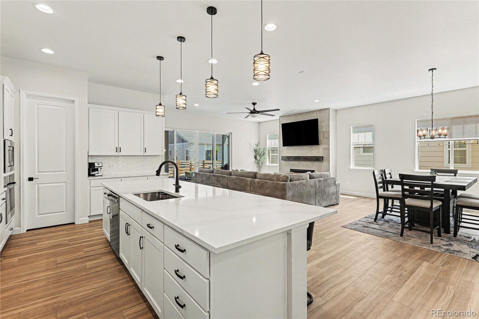 4044 Haleyville Ct, Aurora, CO 80019 photo