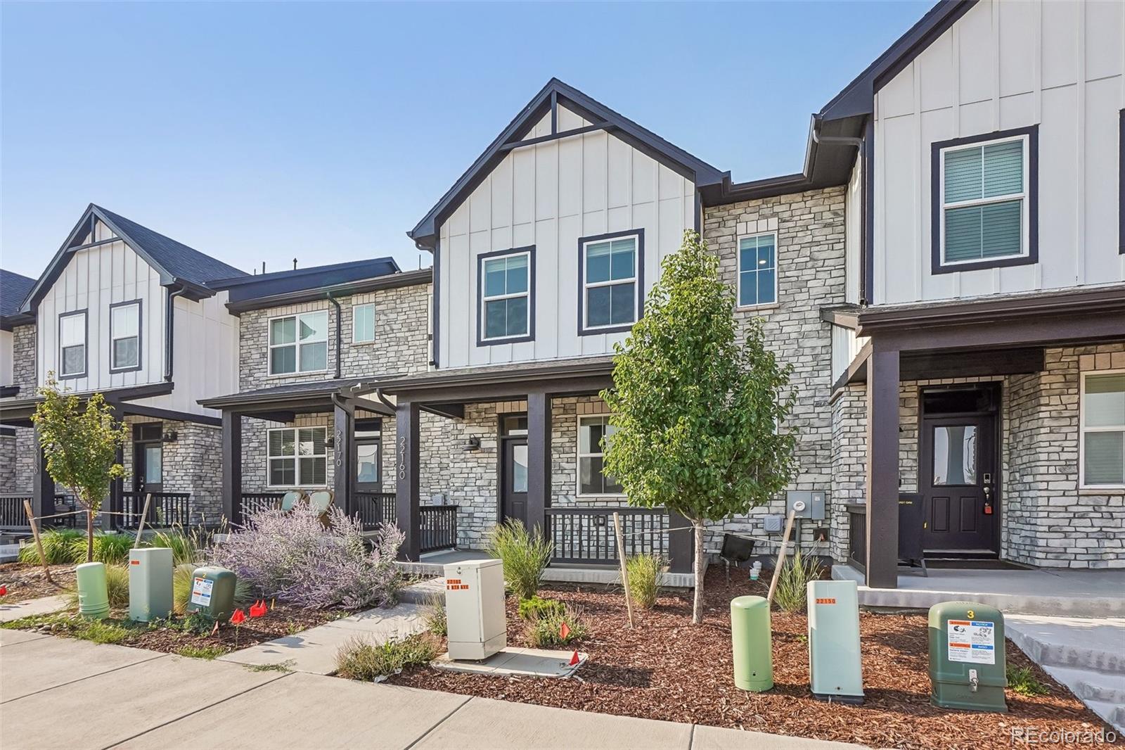 22160 E 8 Ave, Aurora, CO 80018 photo