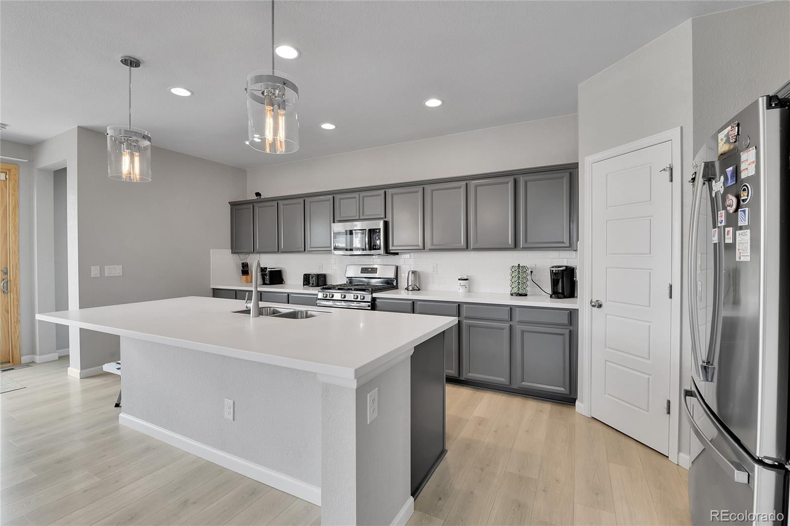 27853 E 8 Ave, Aurora, CO 80018 photo