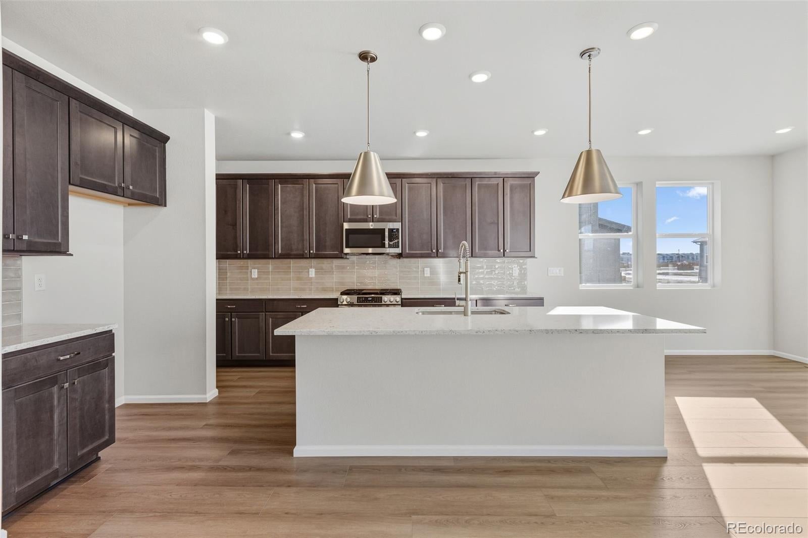 15277 Poplar St, Thornton, CO 80602 photo